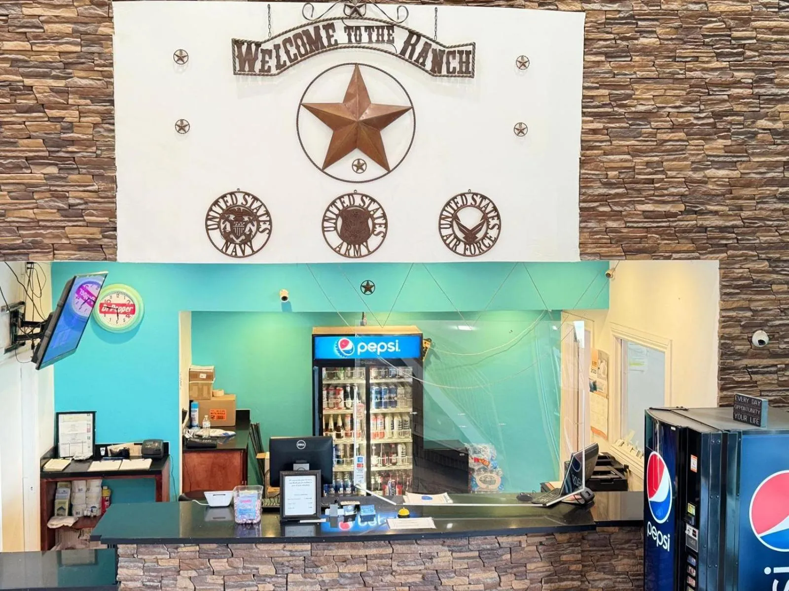 Lobby or reception in Alien Residence Inn