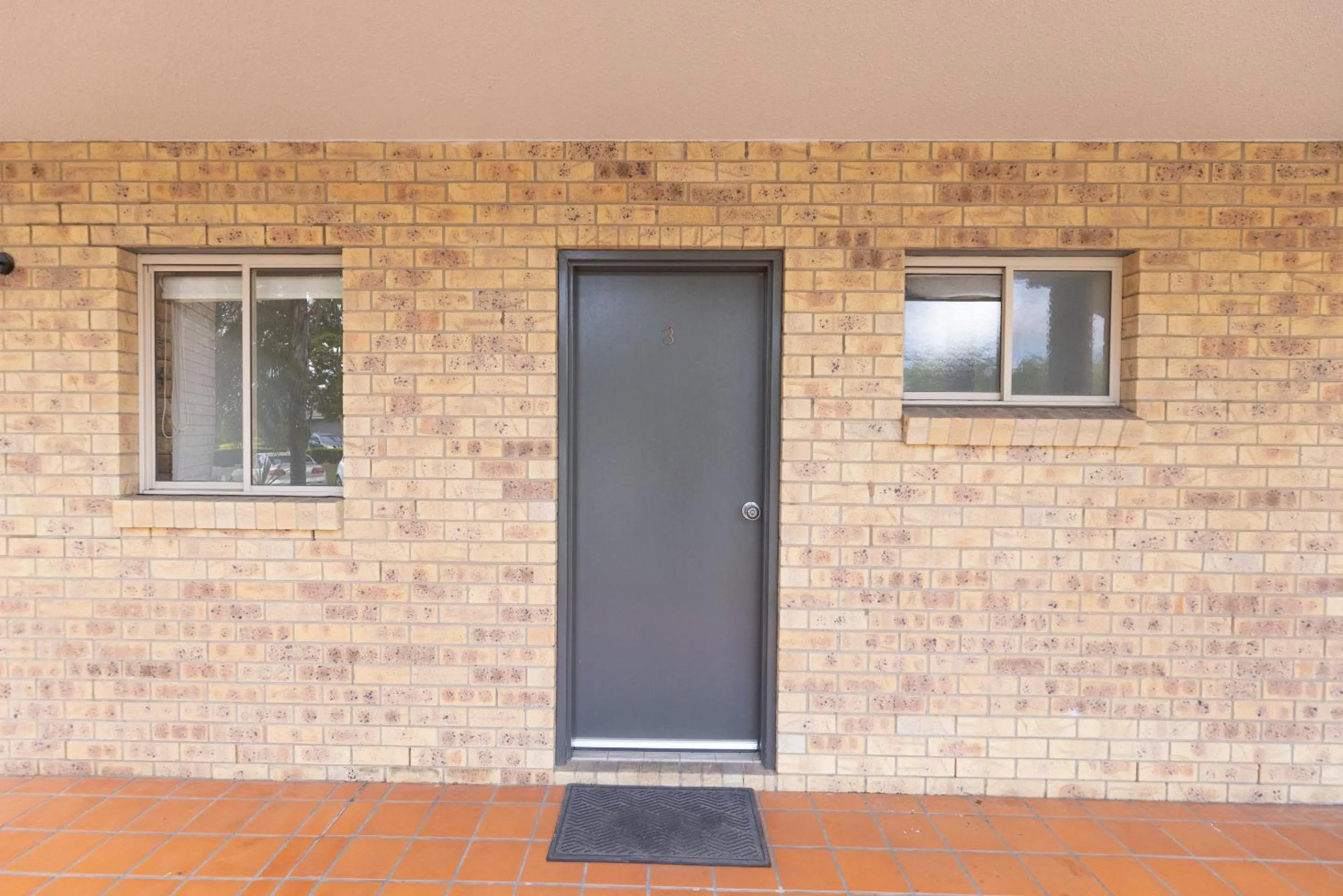 Facade/entrance in Sundowner Hotel Motel