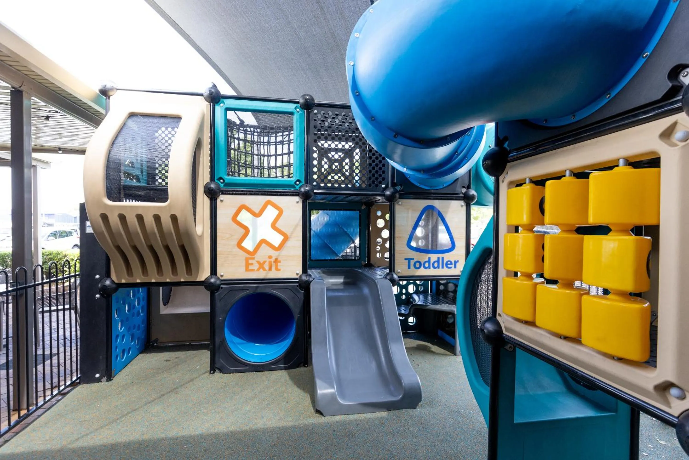 Children play ground in Sundowner Hotel Motel