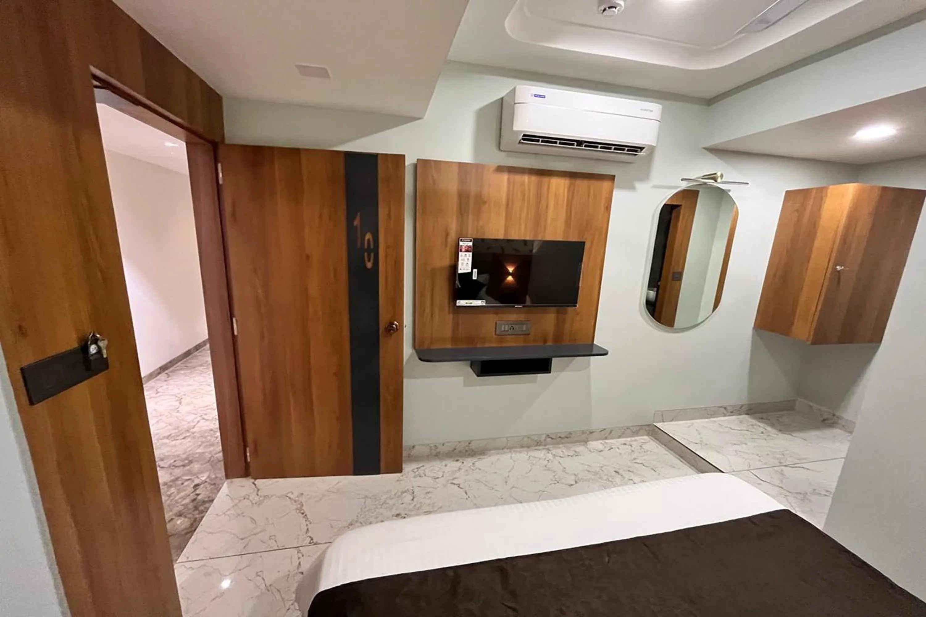 Bed in Hotel Moon Light Isanpur Ahmedabad