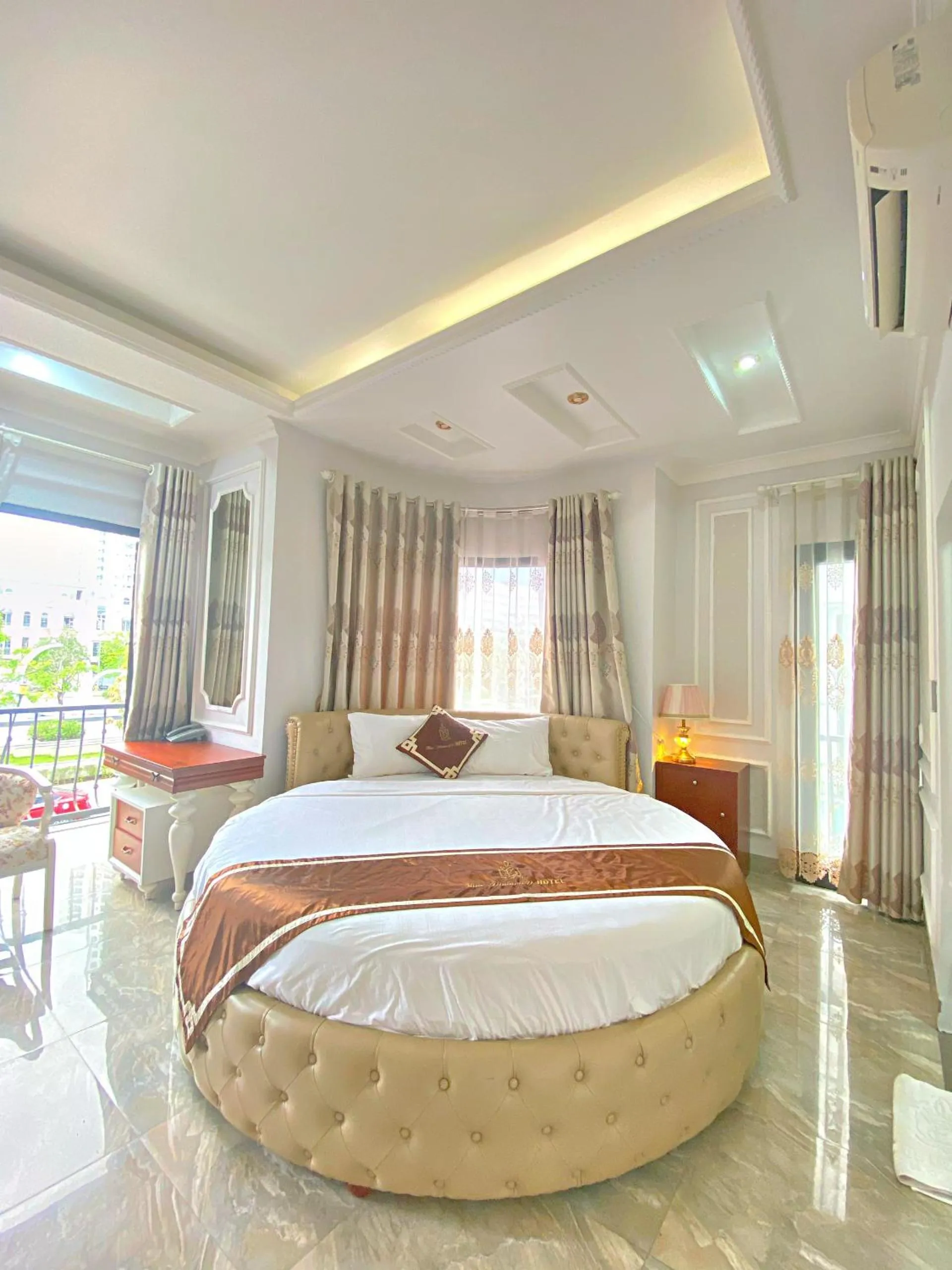 Property building, Bed in Blue Diamond Hotel