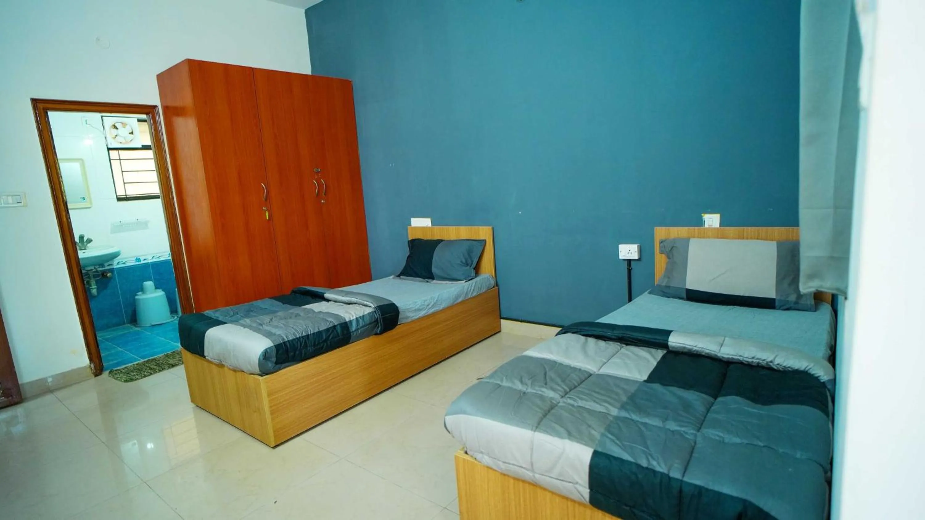 Bedroom, Bed in Hotel O by OYO Local Square Manyata