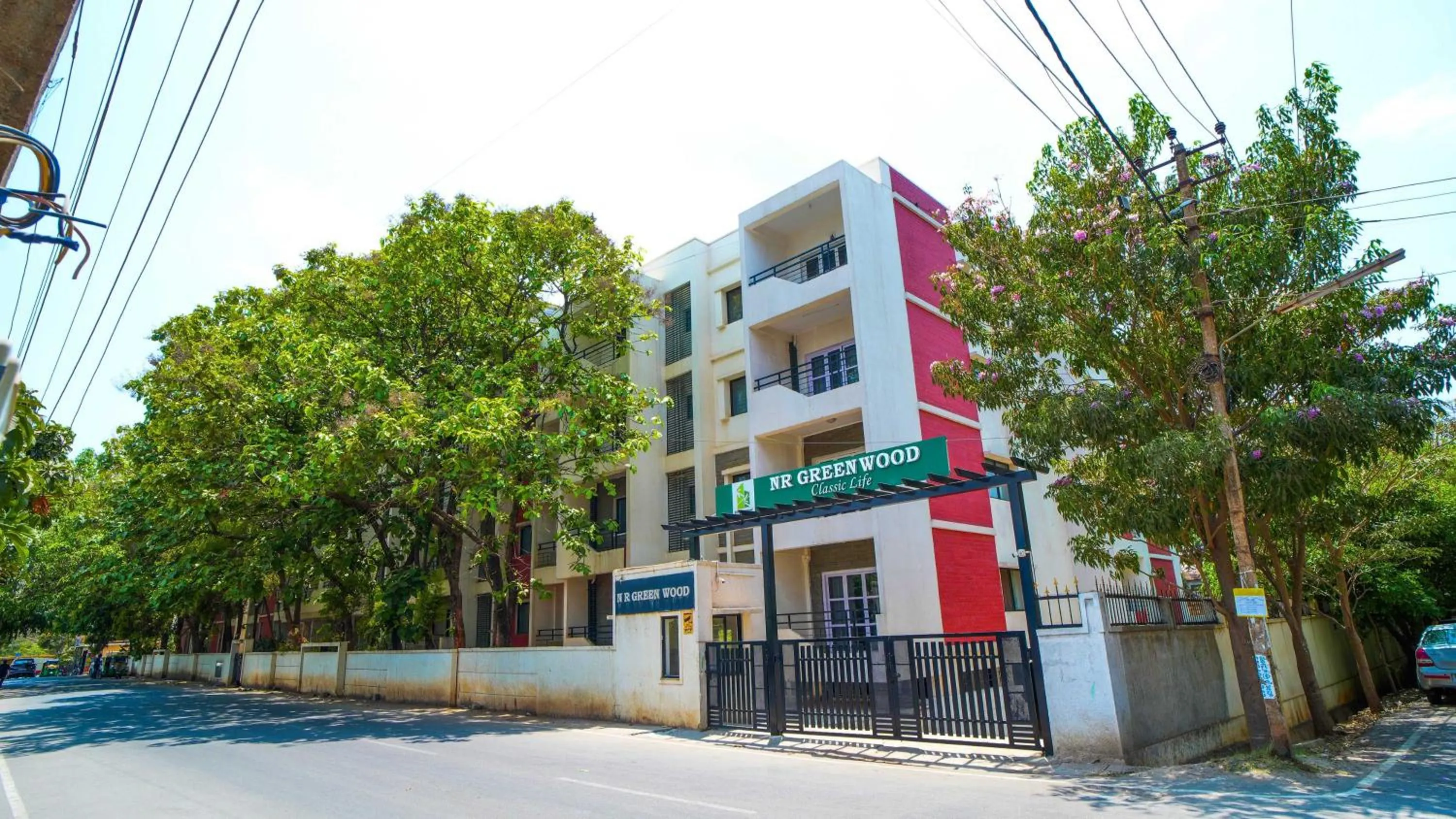 Facade/entrance in Hotel O by OYO Local Square Manyata