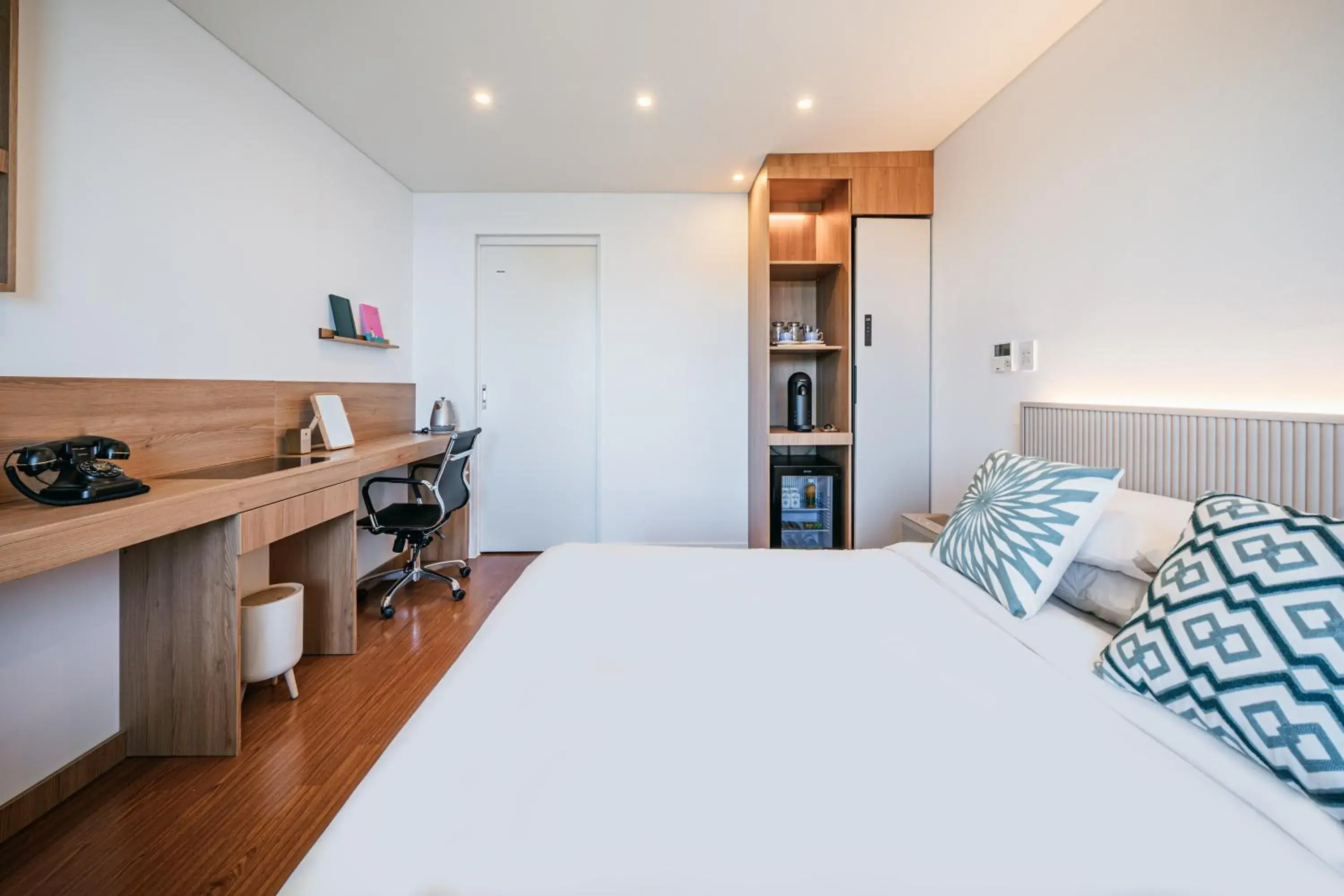 Deluxe Double Room with City View in Hotel Yeon Deluxe Double Room with City View in Hotel Yeon