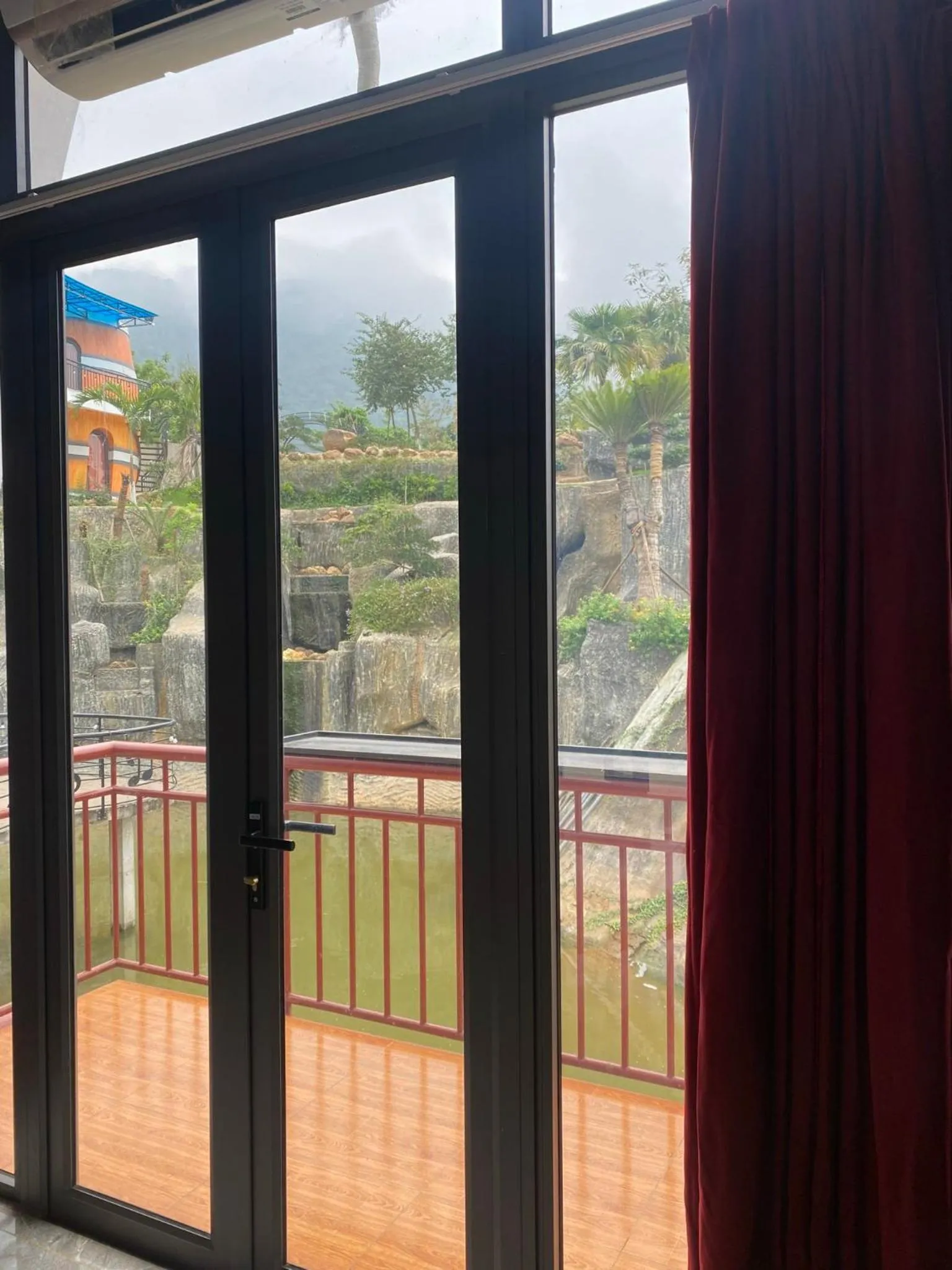 Balcony/Terrace in King Bavi Resort