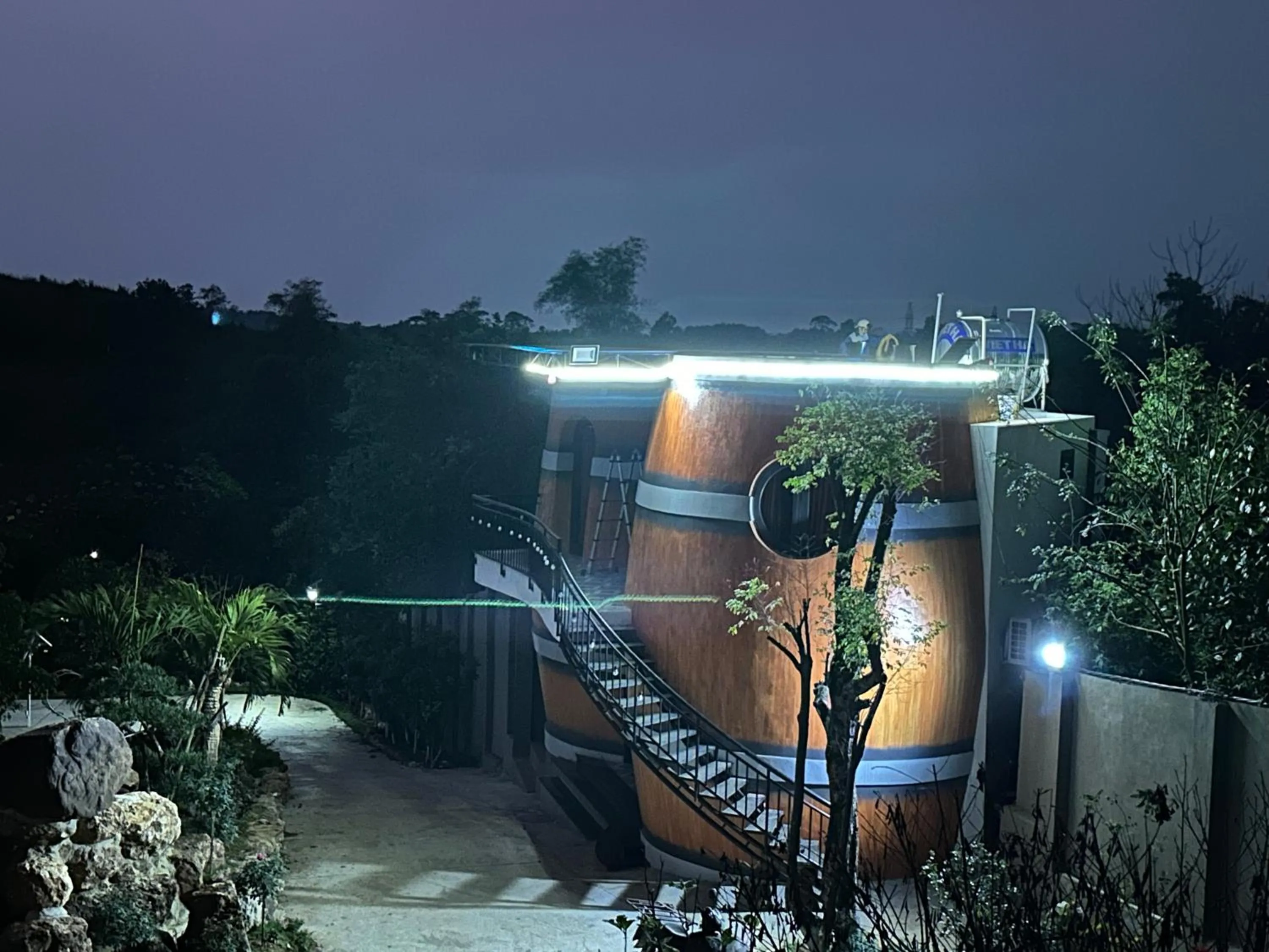 Night in King Bavi Resort