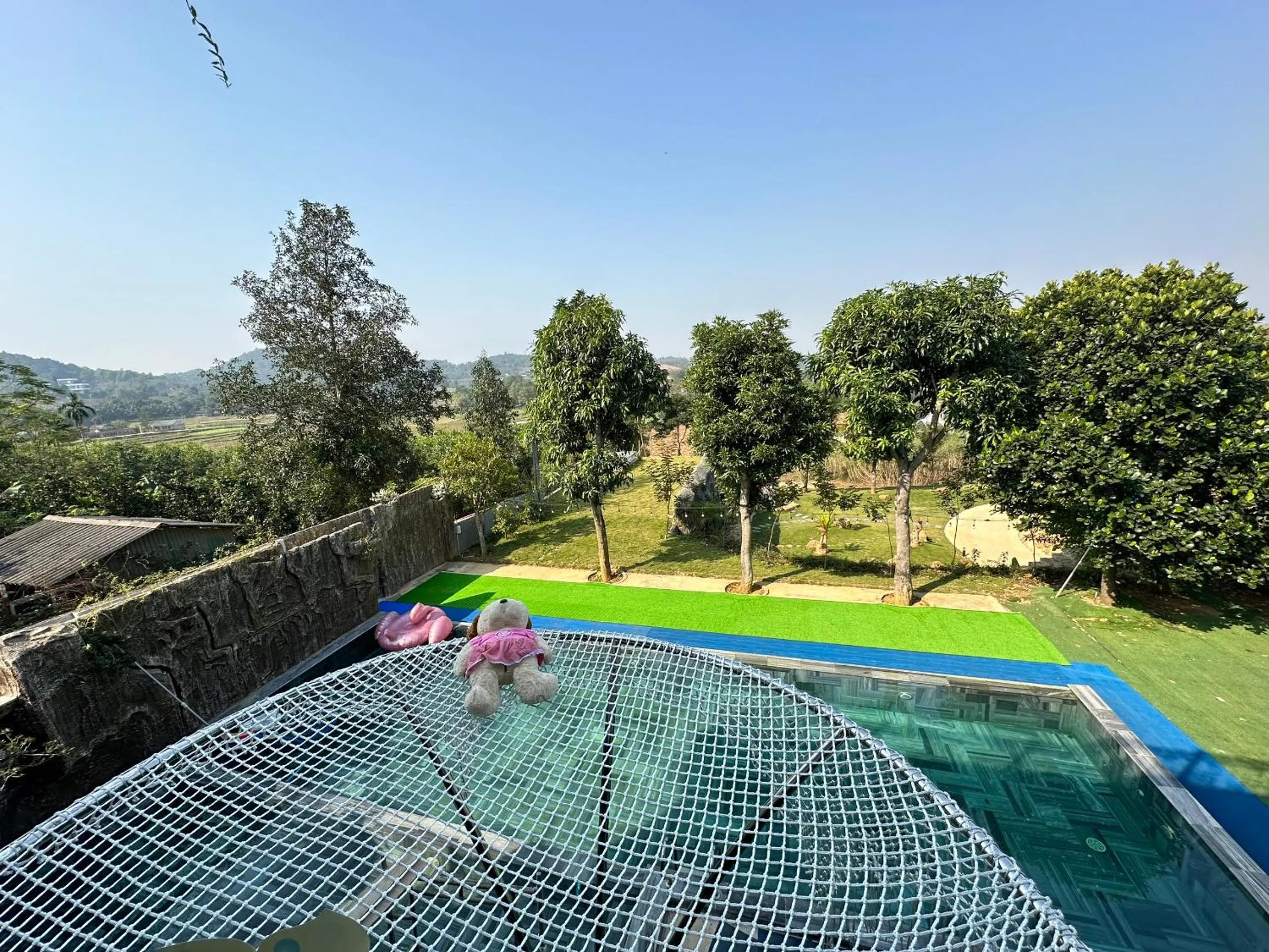 Swimming pool in King Bavi Resort