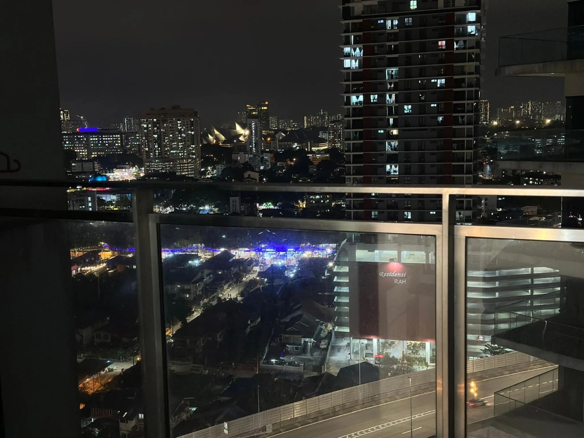 Night in Summer Suites KLCC by Luna KL