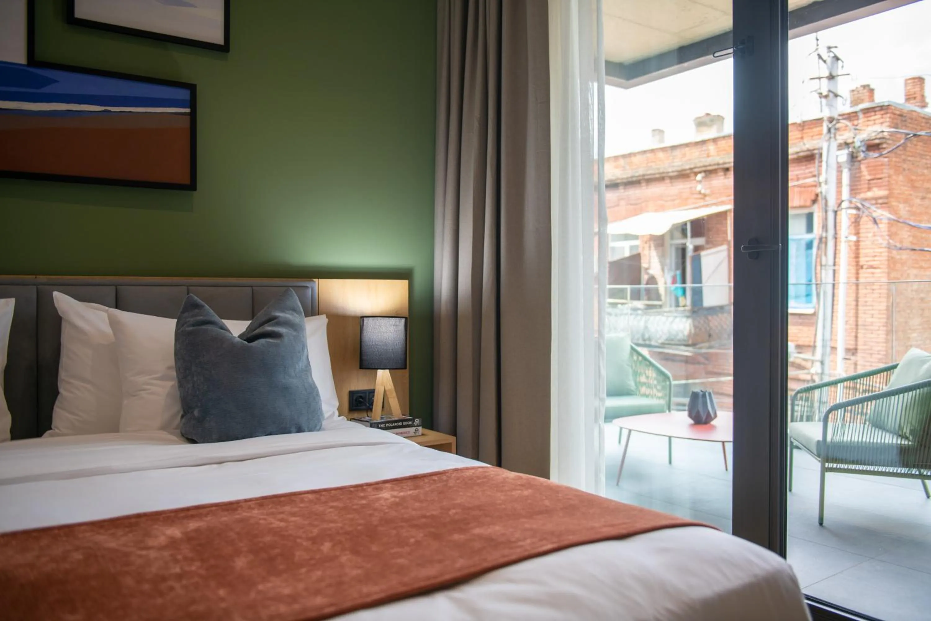 Bed in Qstay Gratus Tbilisi