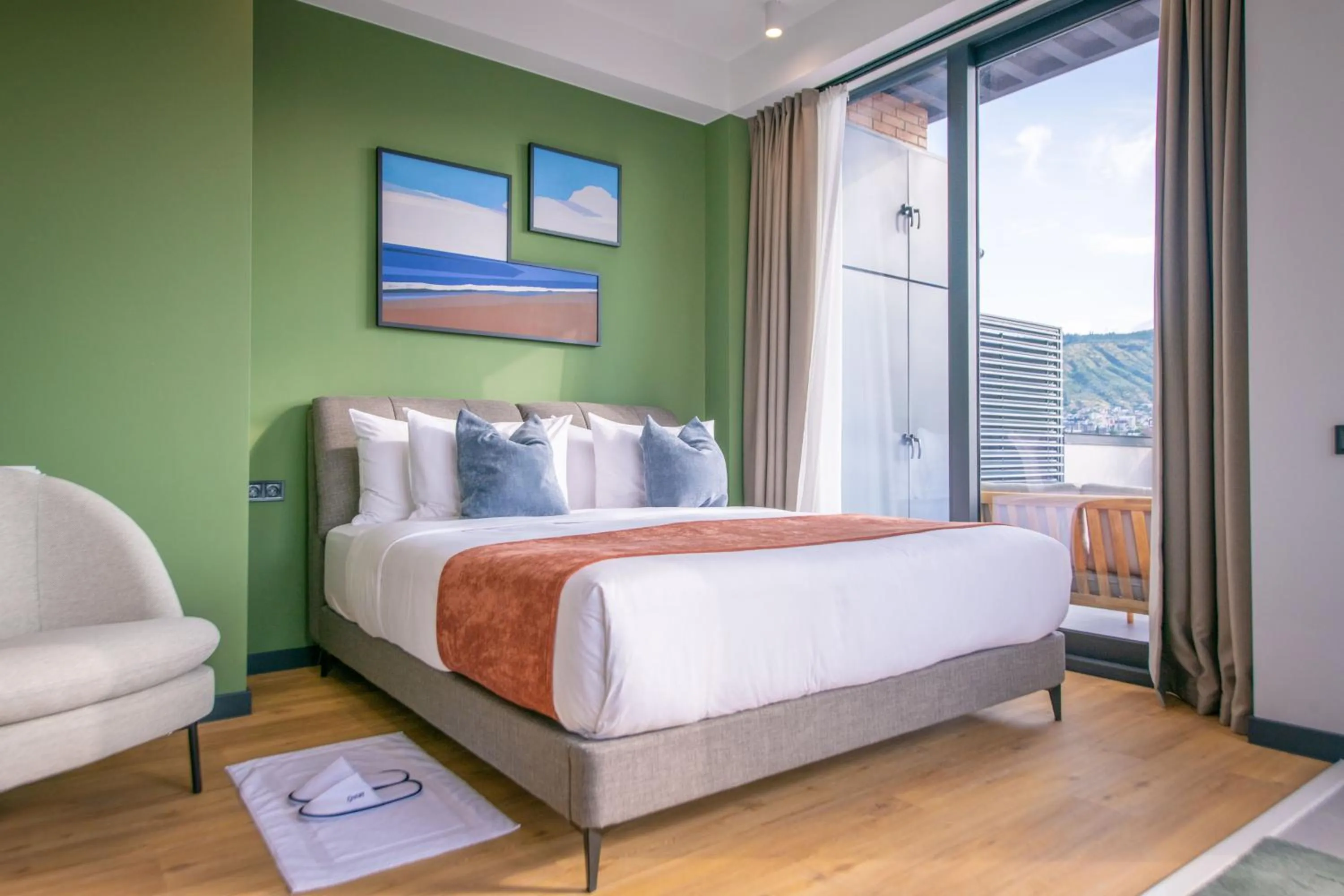 Bed in Qstay Gratus Tbilisi