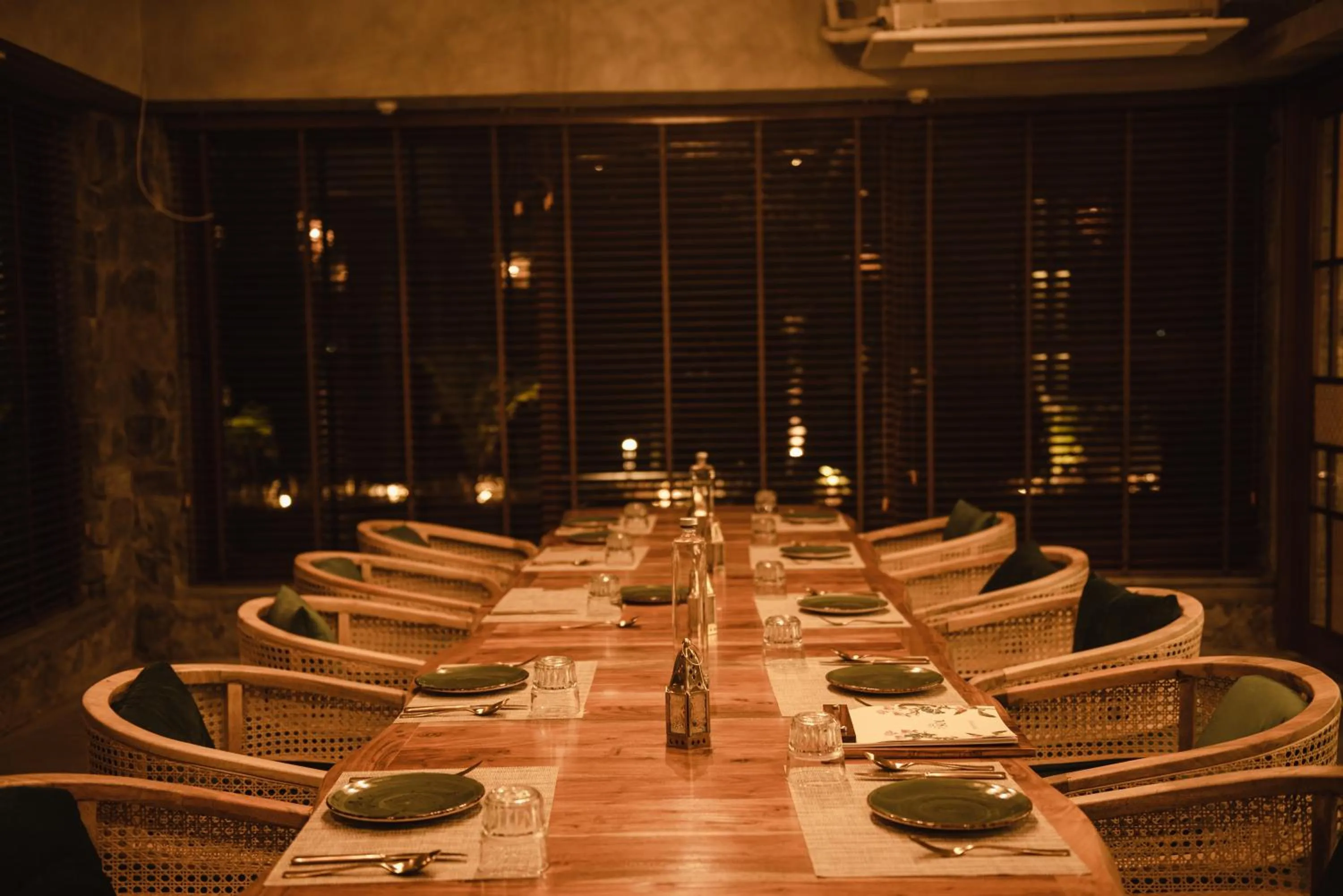 Restaurant/places to eat in Sangam Farms