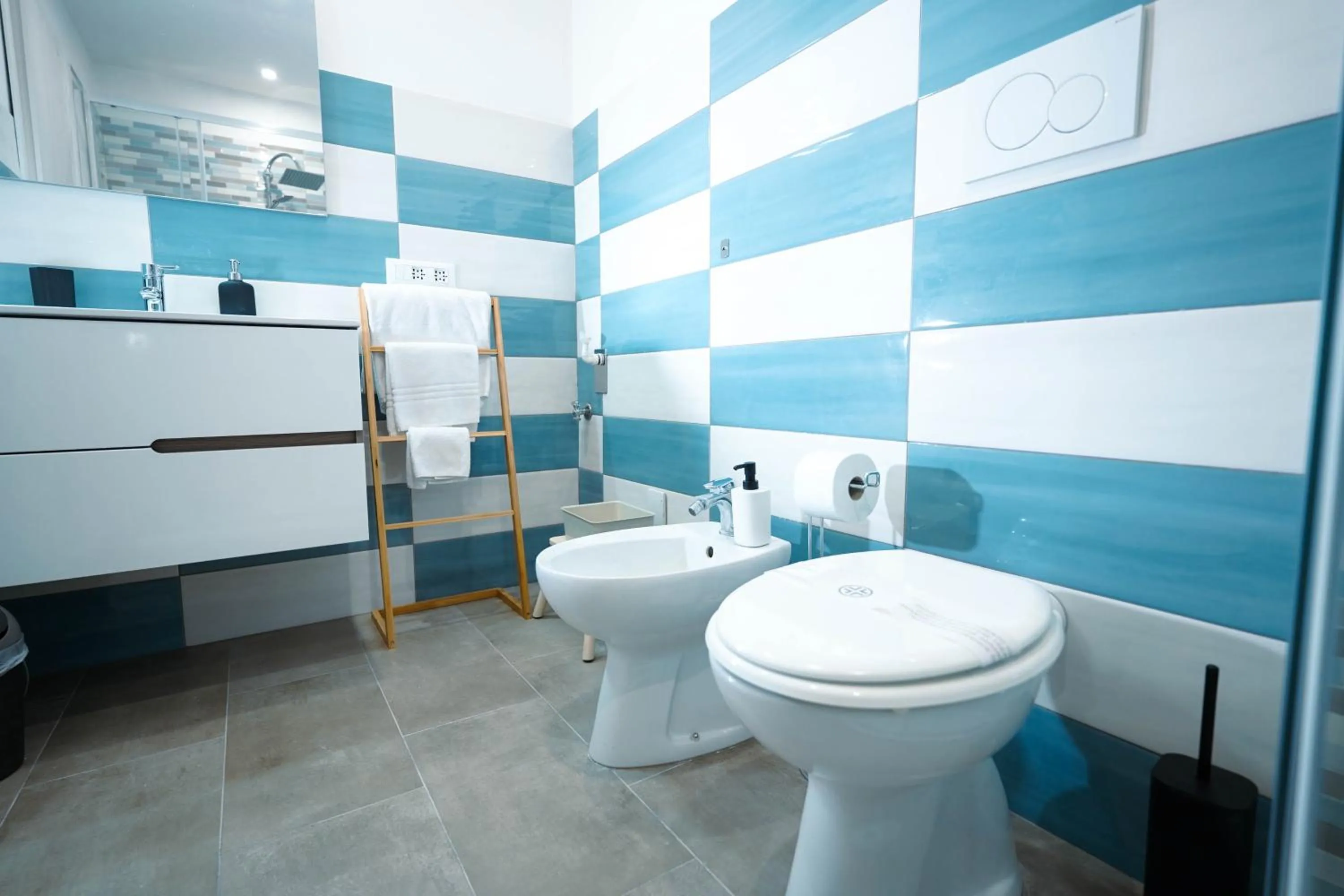 Toilet in Salotto Tiburtino