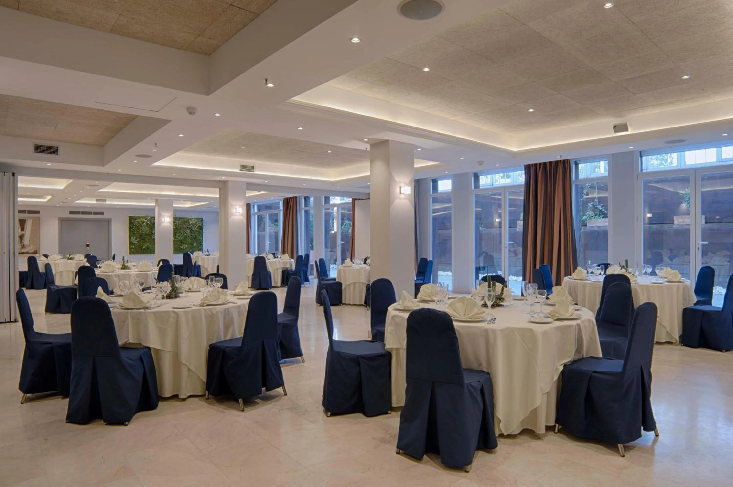 Restaurant/places to eat in Hotel Majadahonda