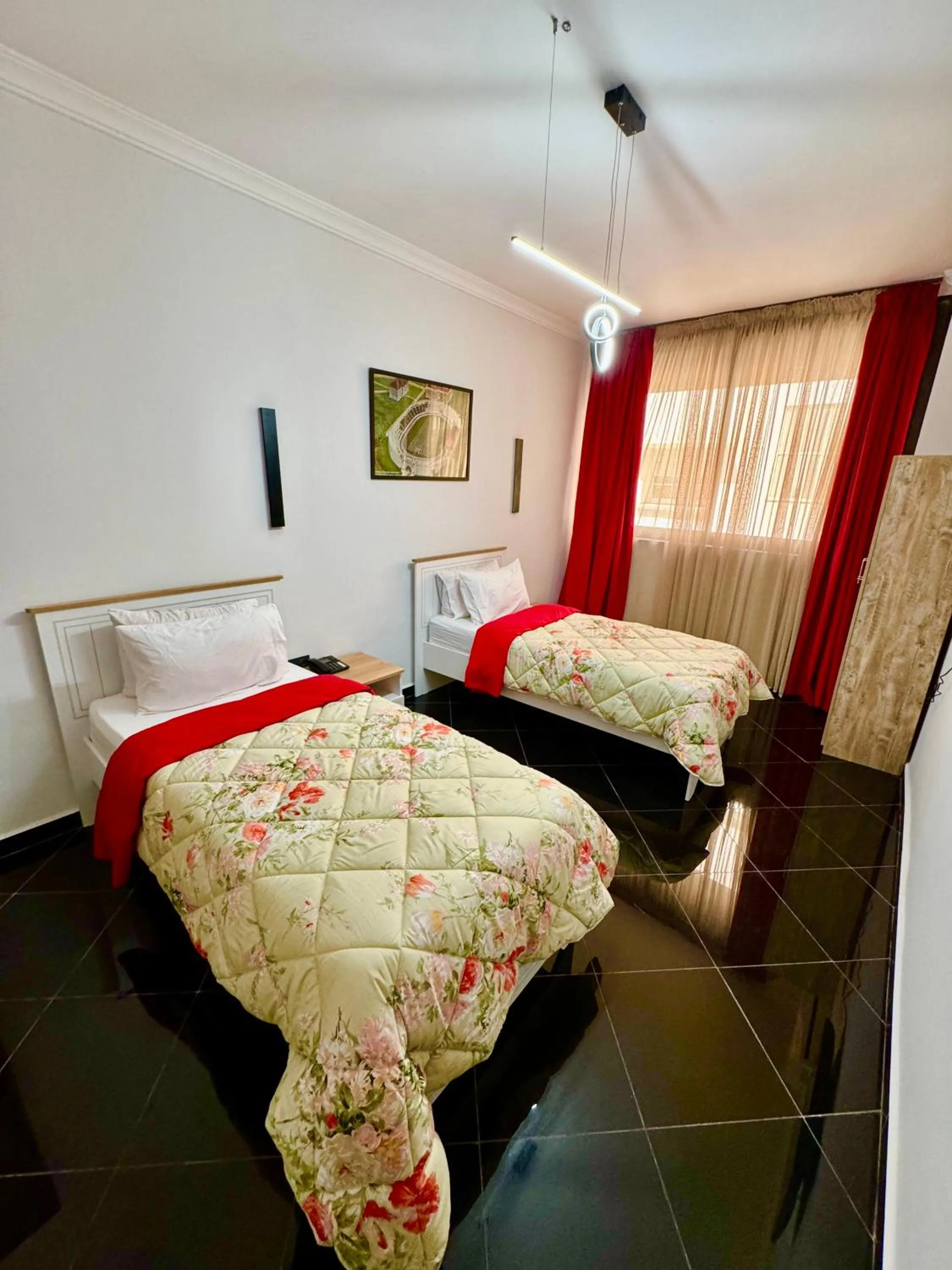 Bed in The Hotel Syracuse