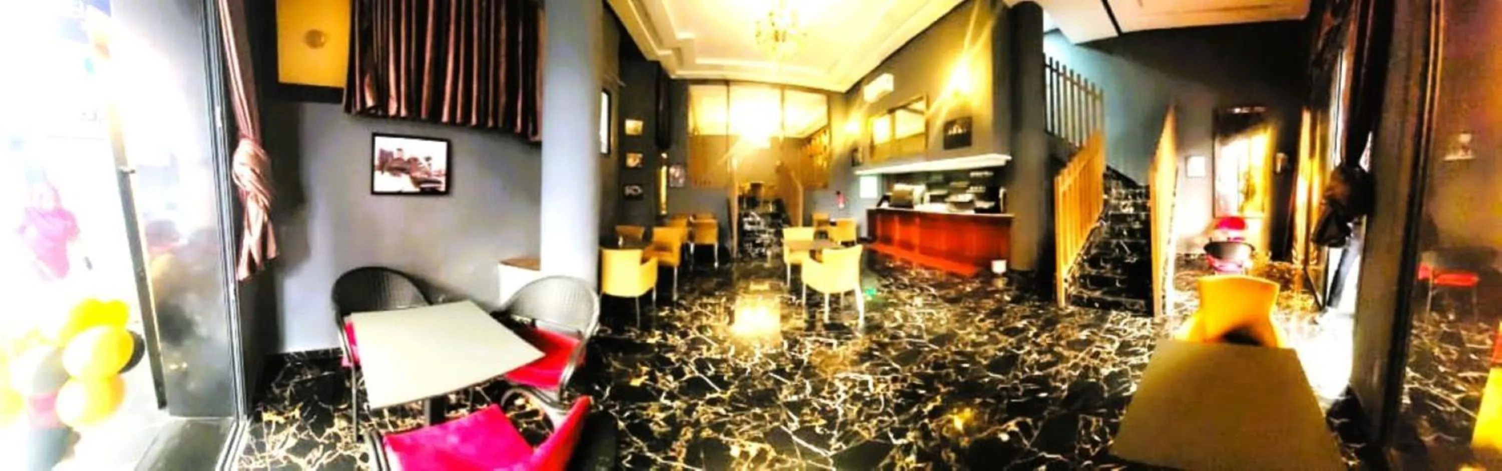 Bathroom in The Hotel Syracuse