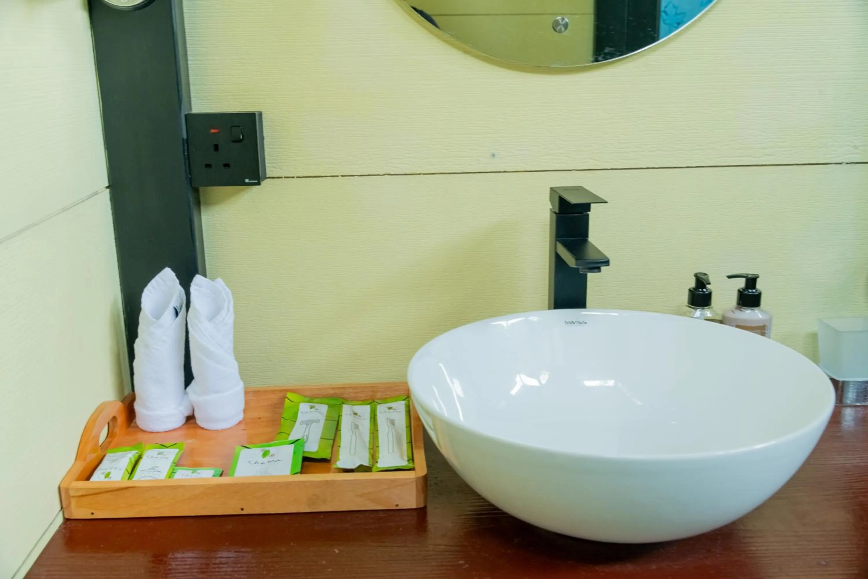 Bathroom in Waraka - Udawalawe by Thema Collection