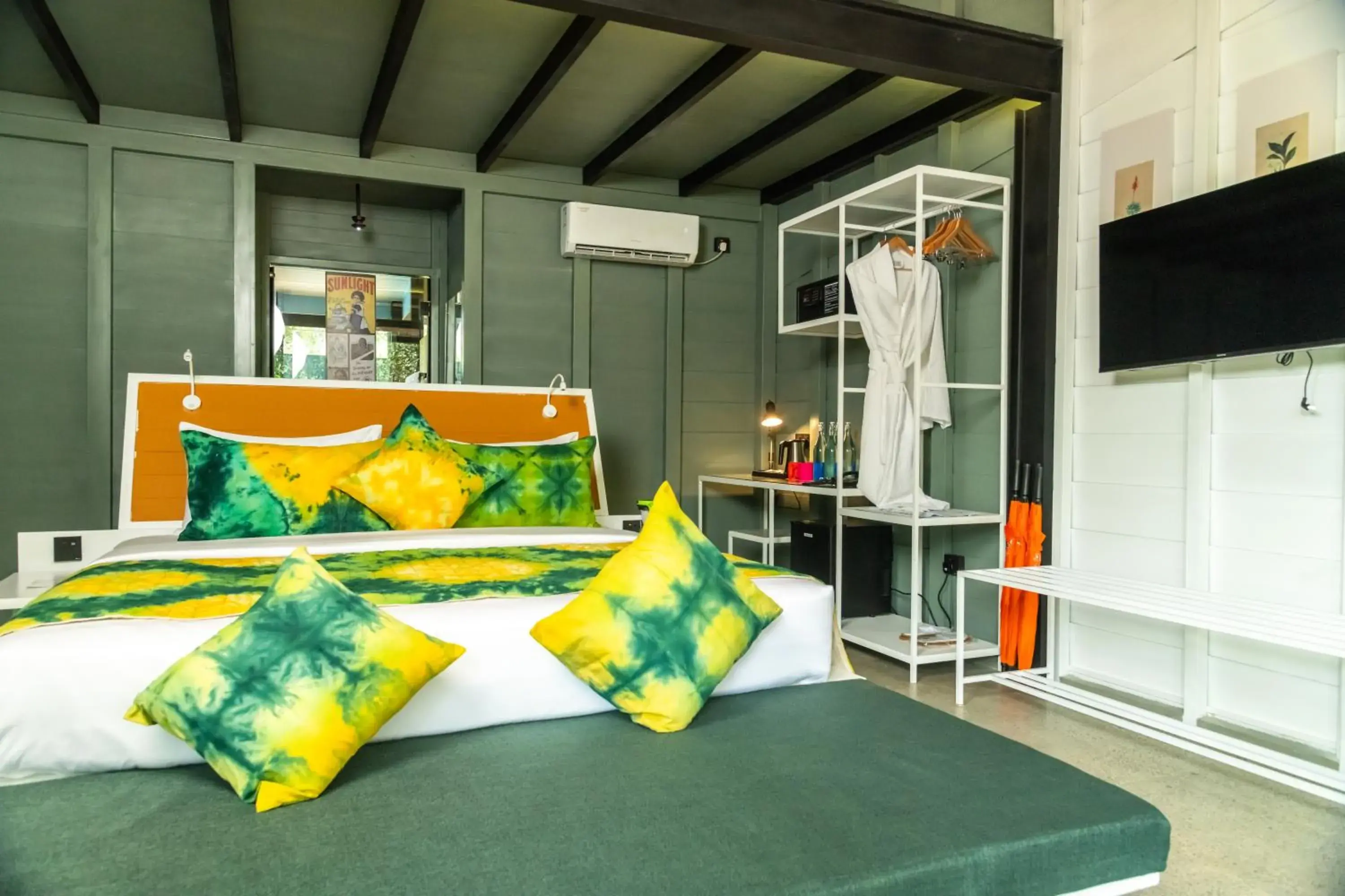 Suite Includes Includes evening tea with snacks and complimentary mocktail (one per person) - single occupancy in Waraka - Udawalawe by Thema Collection Suite Includes Includes evening tea with snacks and complimentary mocktail (one per person) - single occupancy in Waraka - Udawalawe by Thema Collection