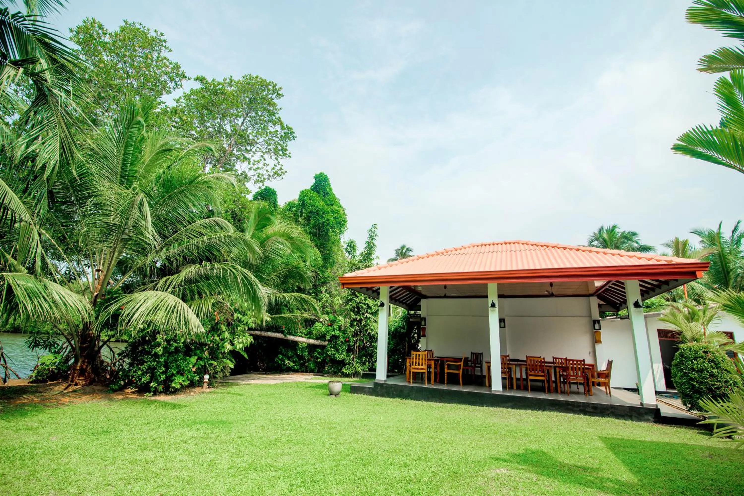 Lagoon Bentota Resort