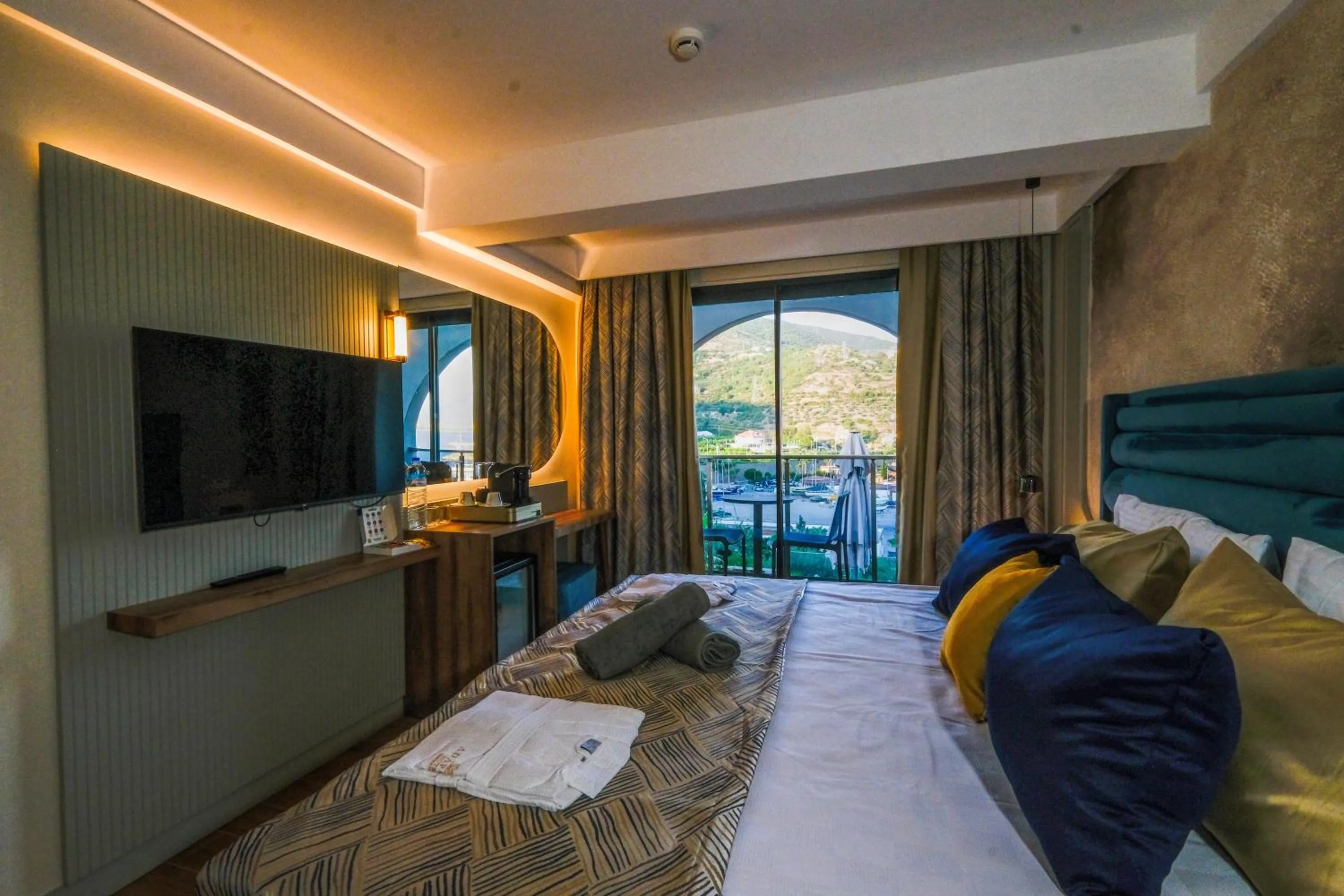 Bed in Ada Port Hotel Adults Only