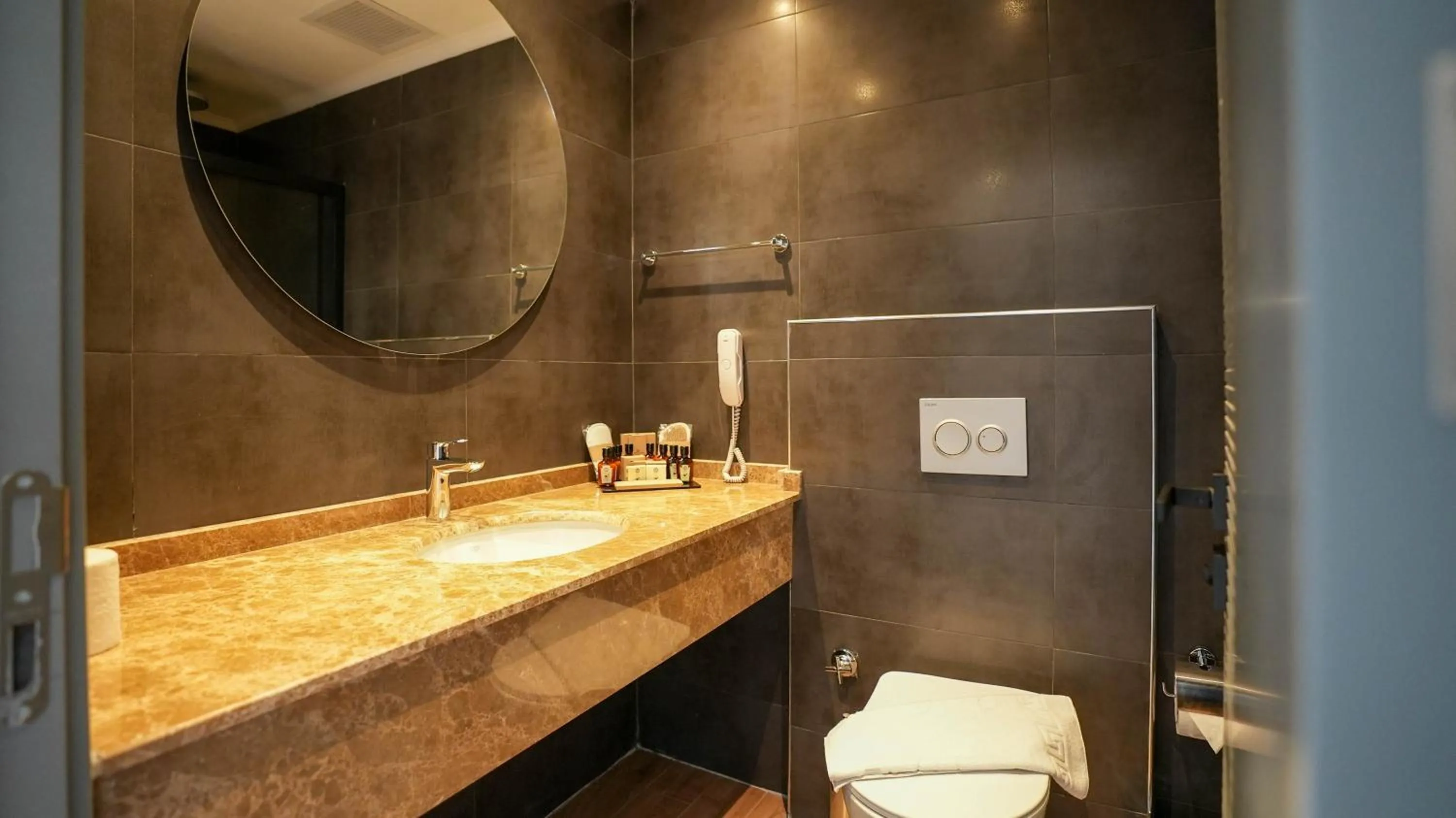 Toilet in Ada Port Hotel Adults Only