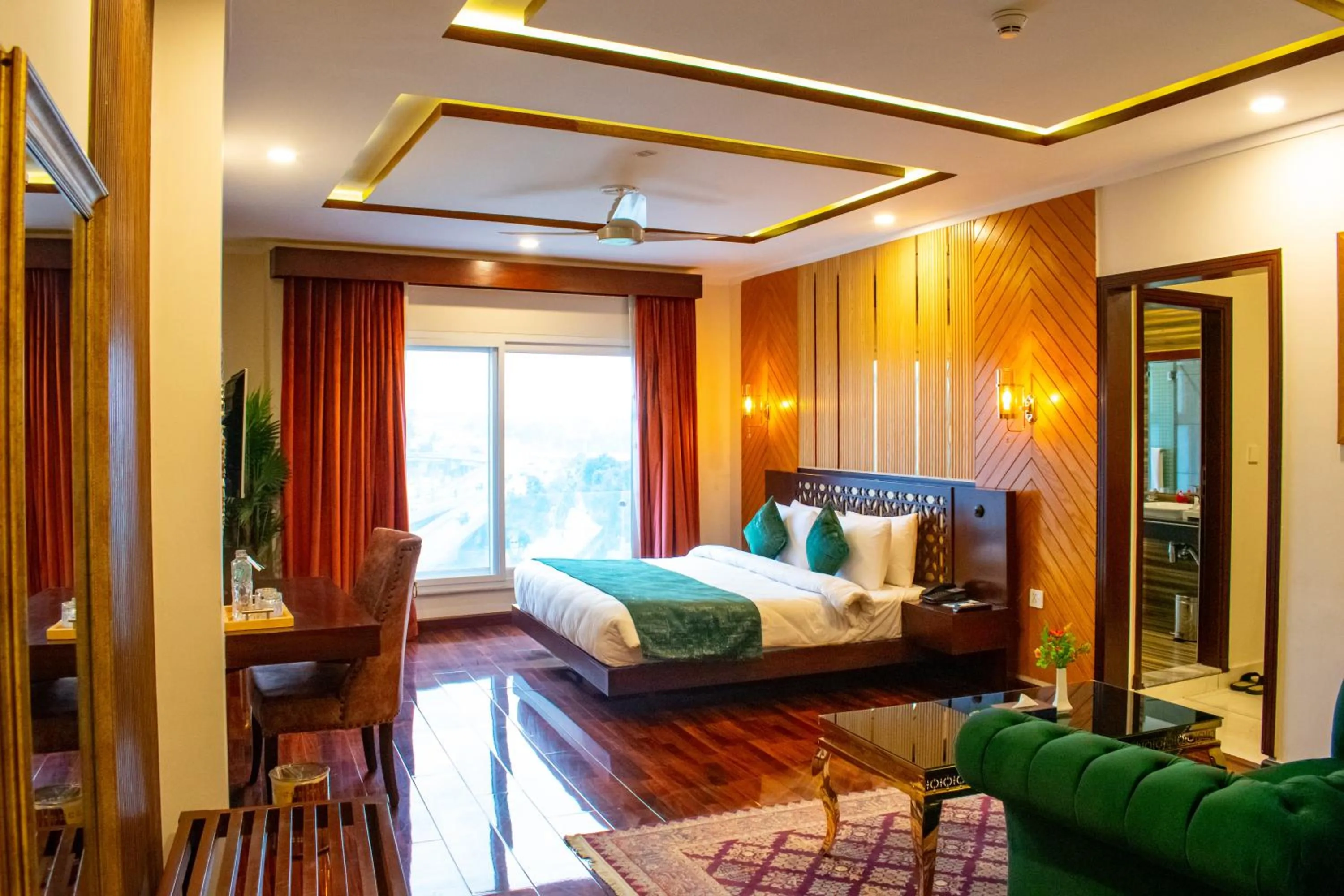 Bedroom, Bed in Hotel Tourmaline Peshawar