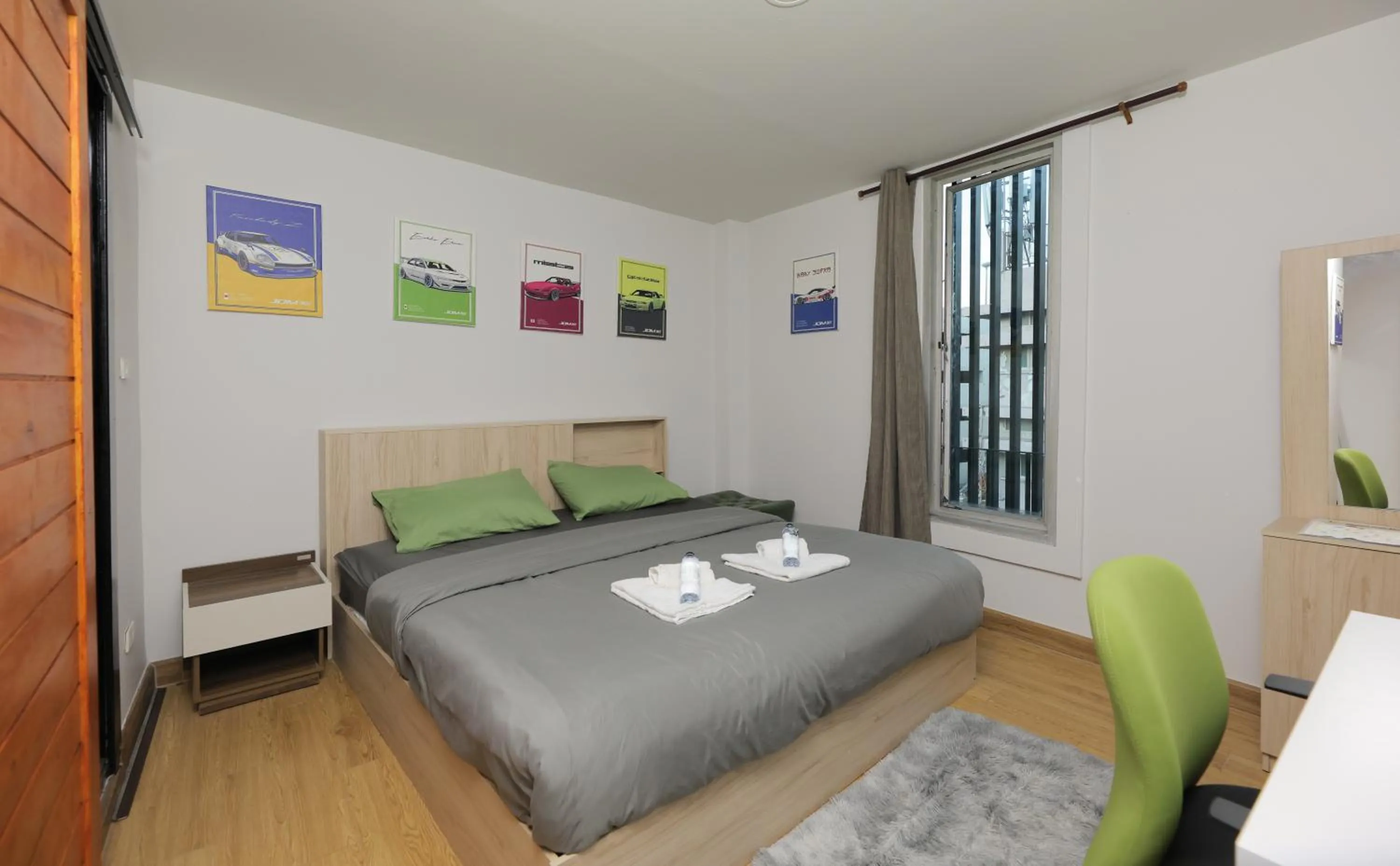 View (from property/room), Bed in Bud Brew Beyond Dispensary and Hotel