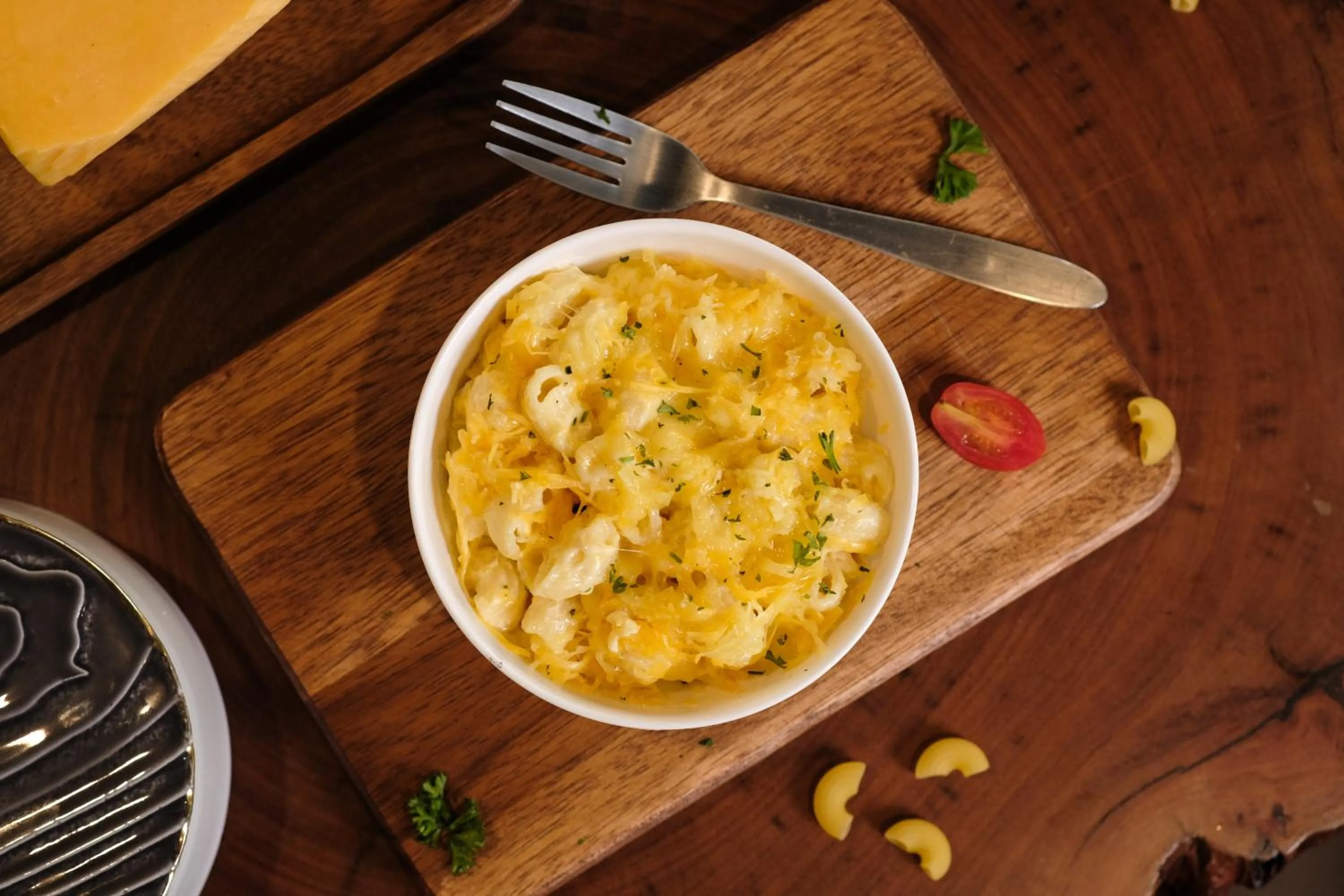 Restaurant/places to eat in Bud Brew Beyond Dispensary and Hotel