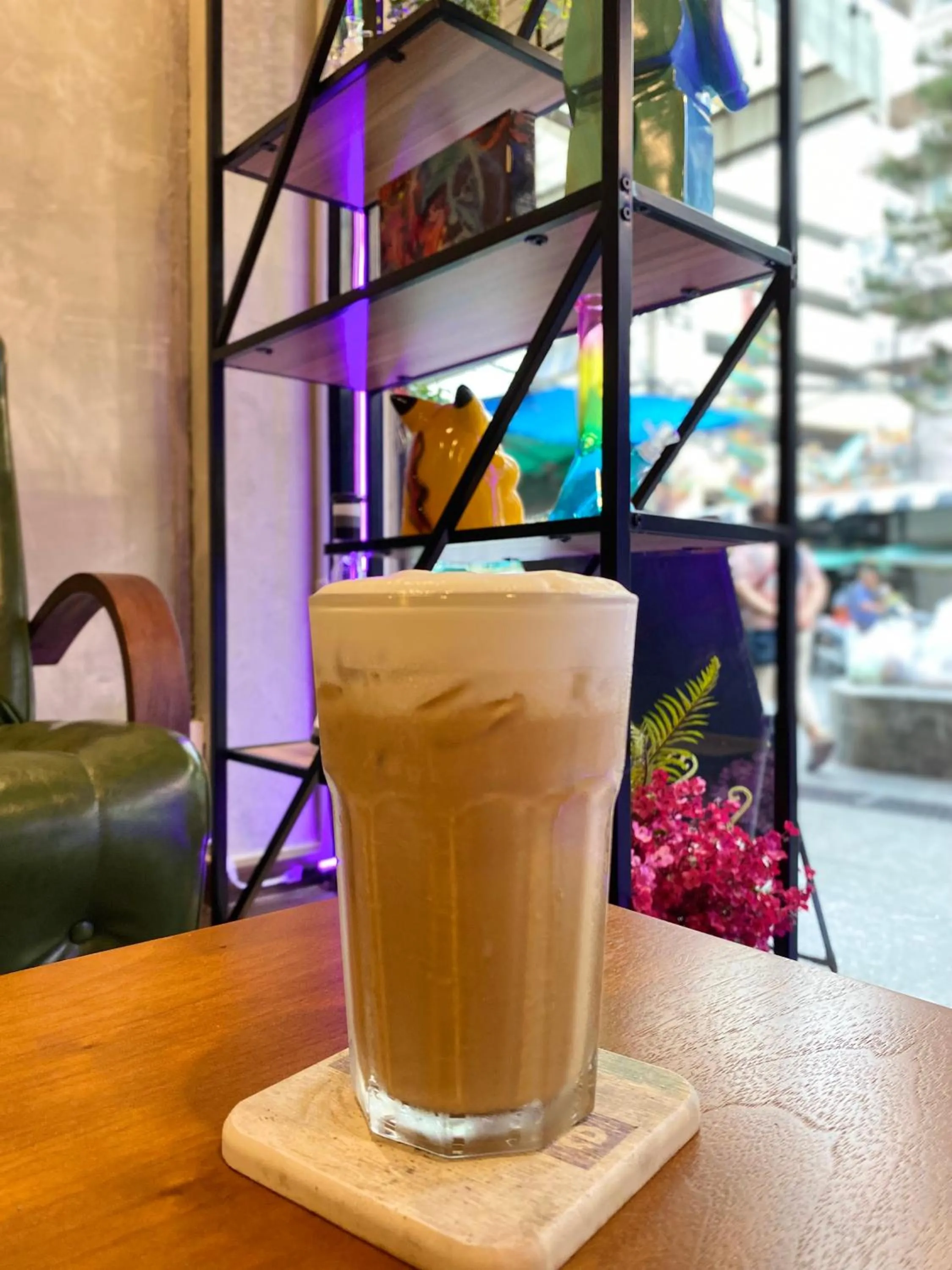 Coffee/tea facilities in Bud Brew Beyond Dispensary and Hotel