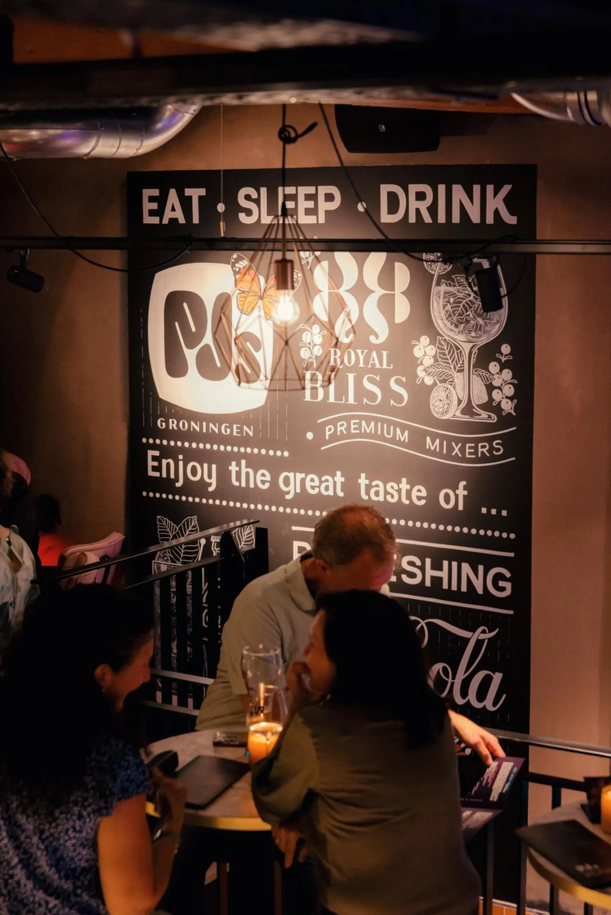 Restaurant/places to eat in PJs Hostel