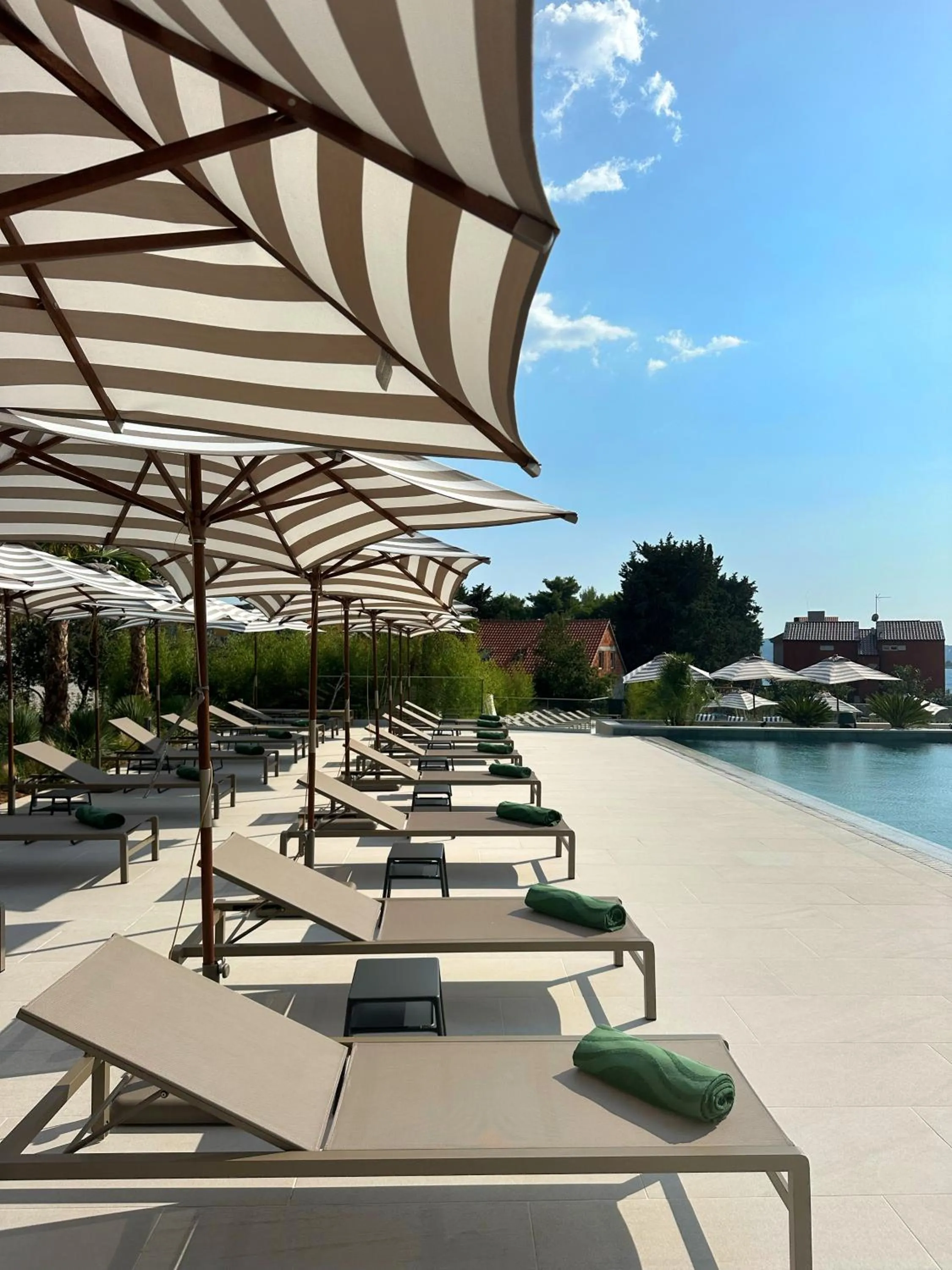 sunbed in Molum Hotel & Residences