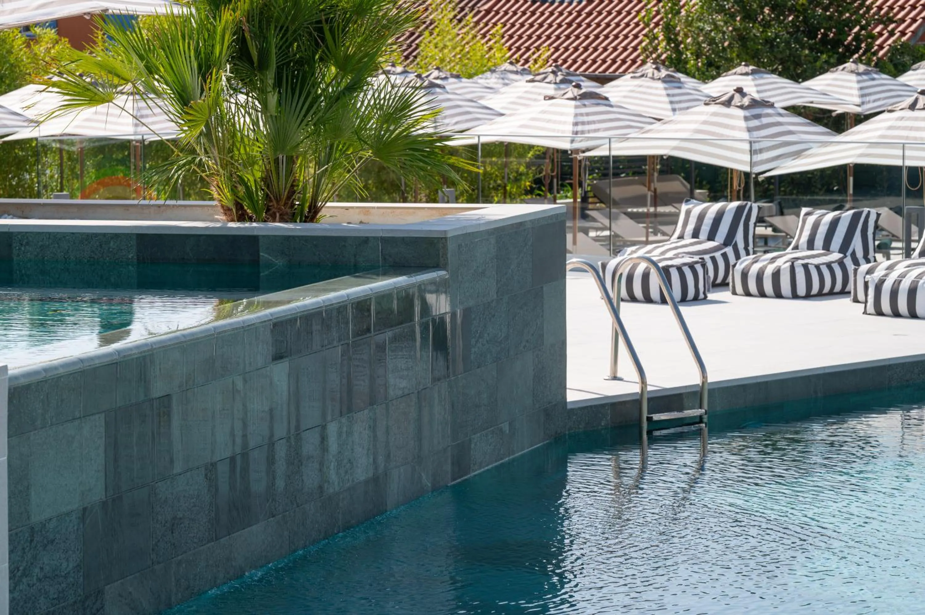 Pool view in Molum Hotel & Residences