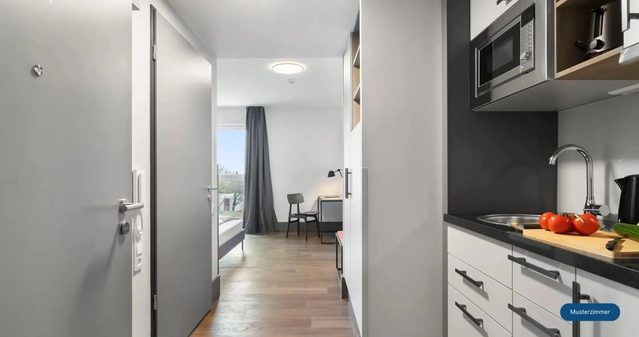 Photo of the whole room in smartments Frankfurt Airport