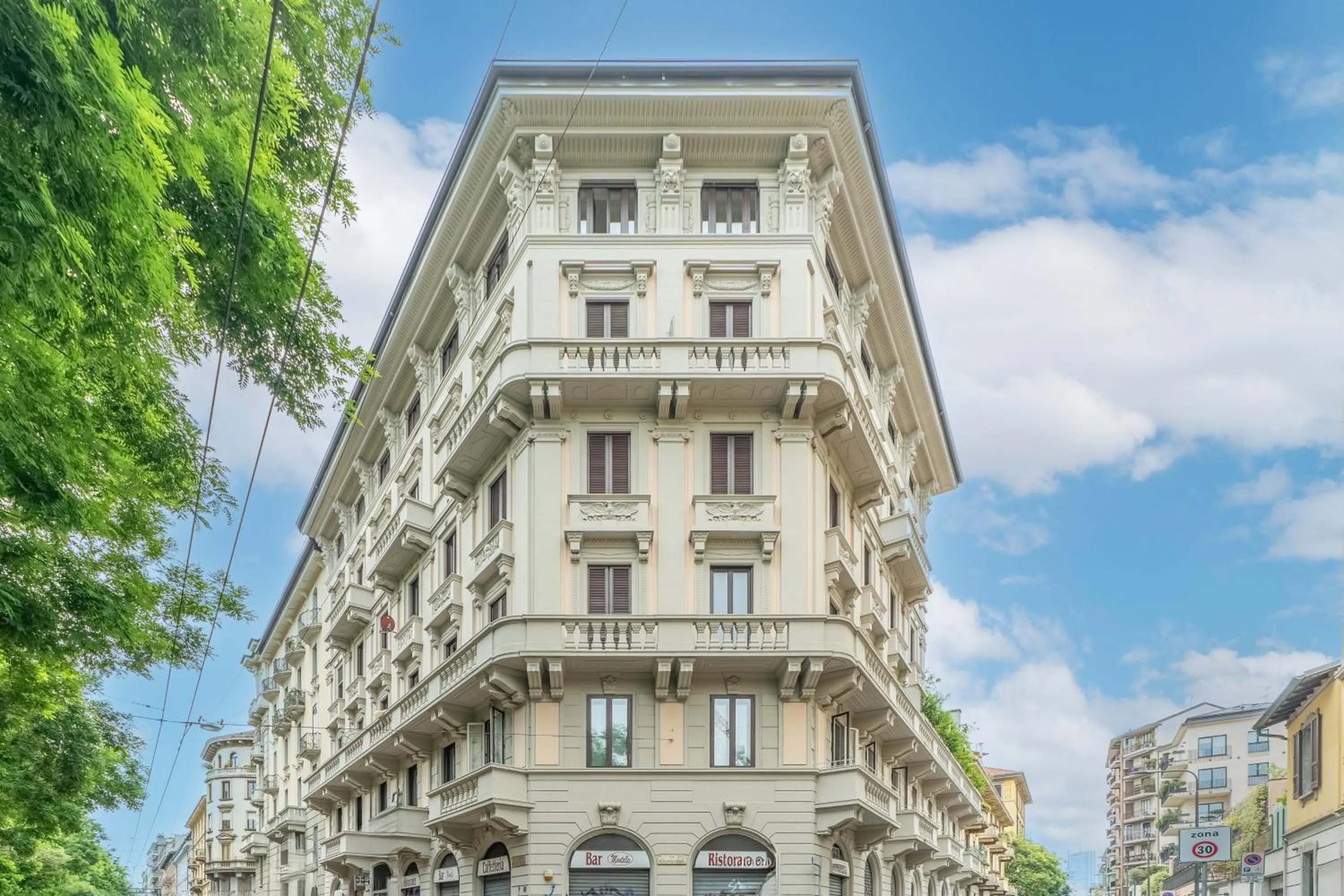 Property building in Montello Suites Foresteria Lombarda