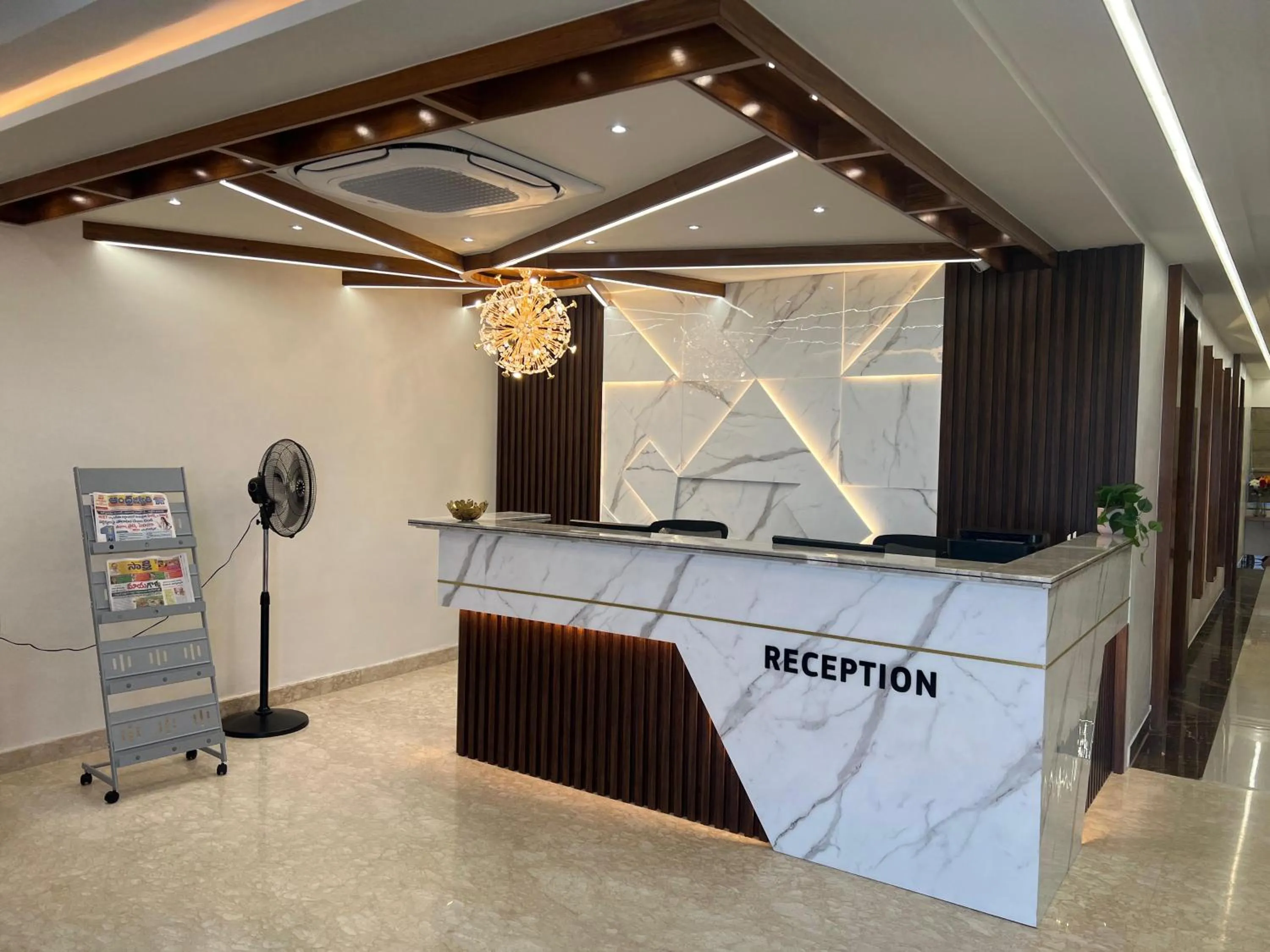 Lobby or reception in Hotel Pasupala Inn