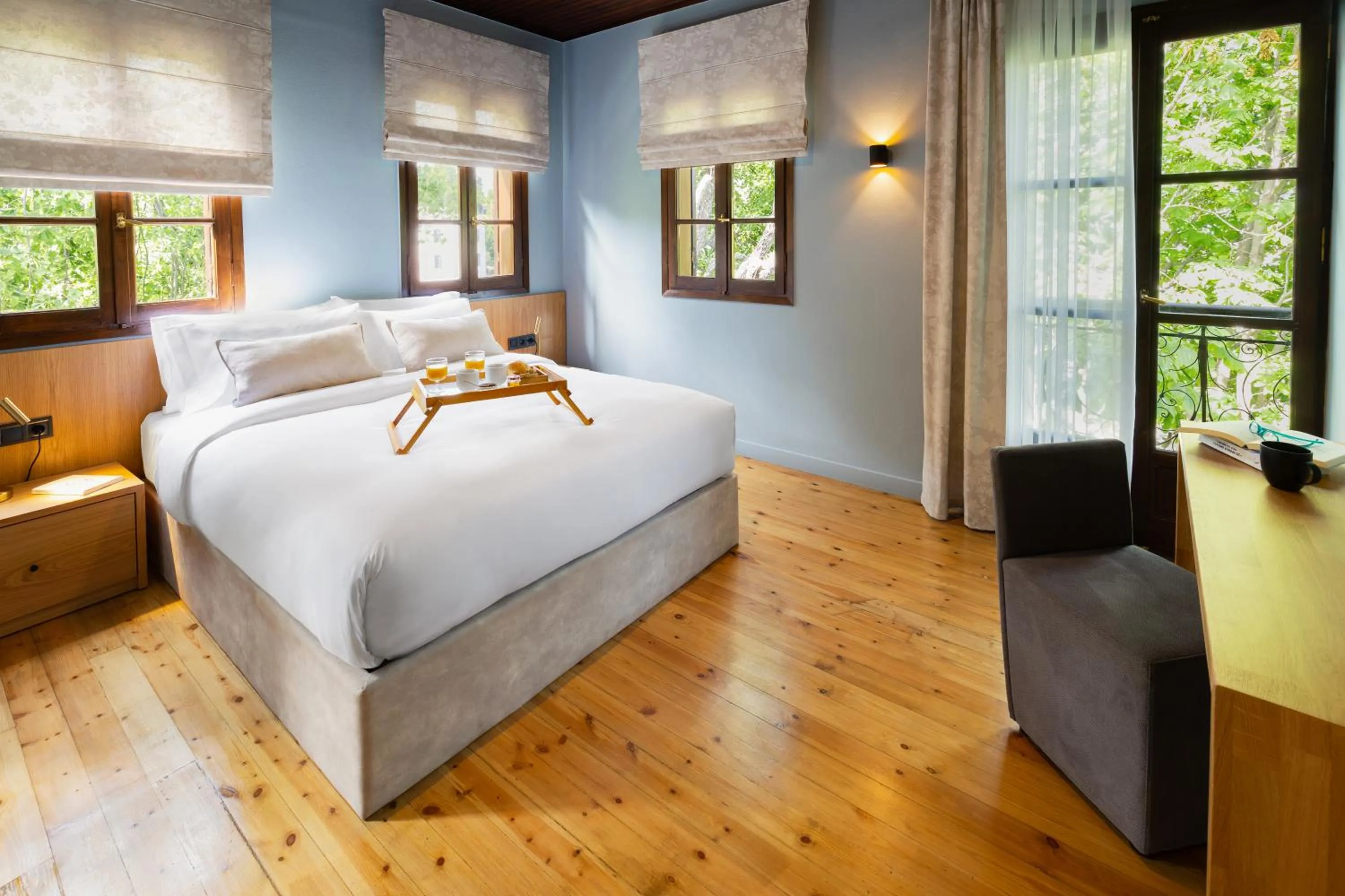 Bedroom, Bed in Kenta Mountain Hotel & Gastrobar