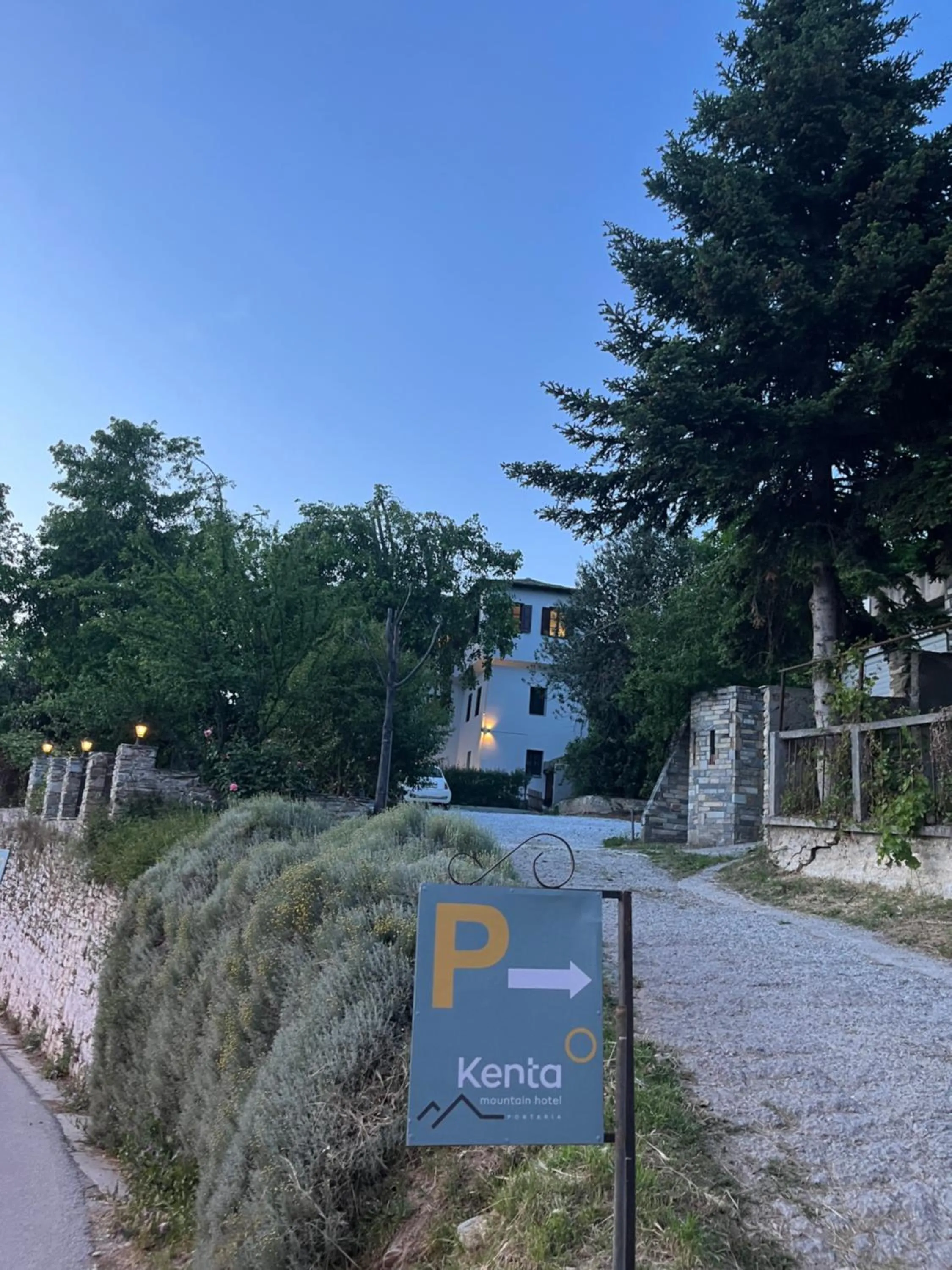 Property building in Kenta Mountain Hotel & Gastrobar