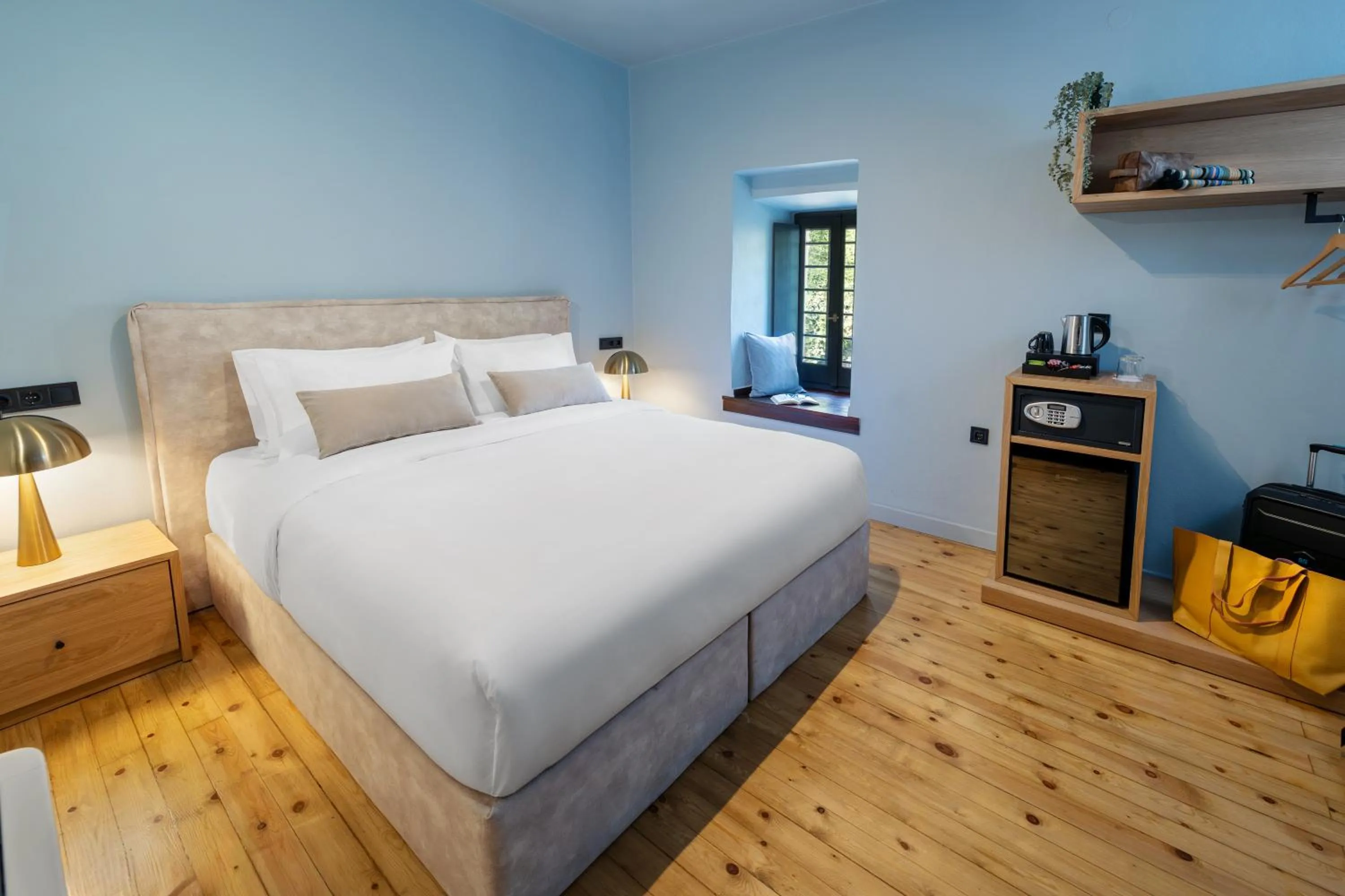 Bedroom, Bed in Kenta Mountain Hotel & Gastrobar