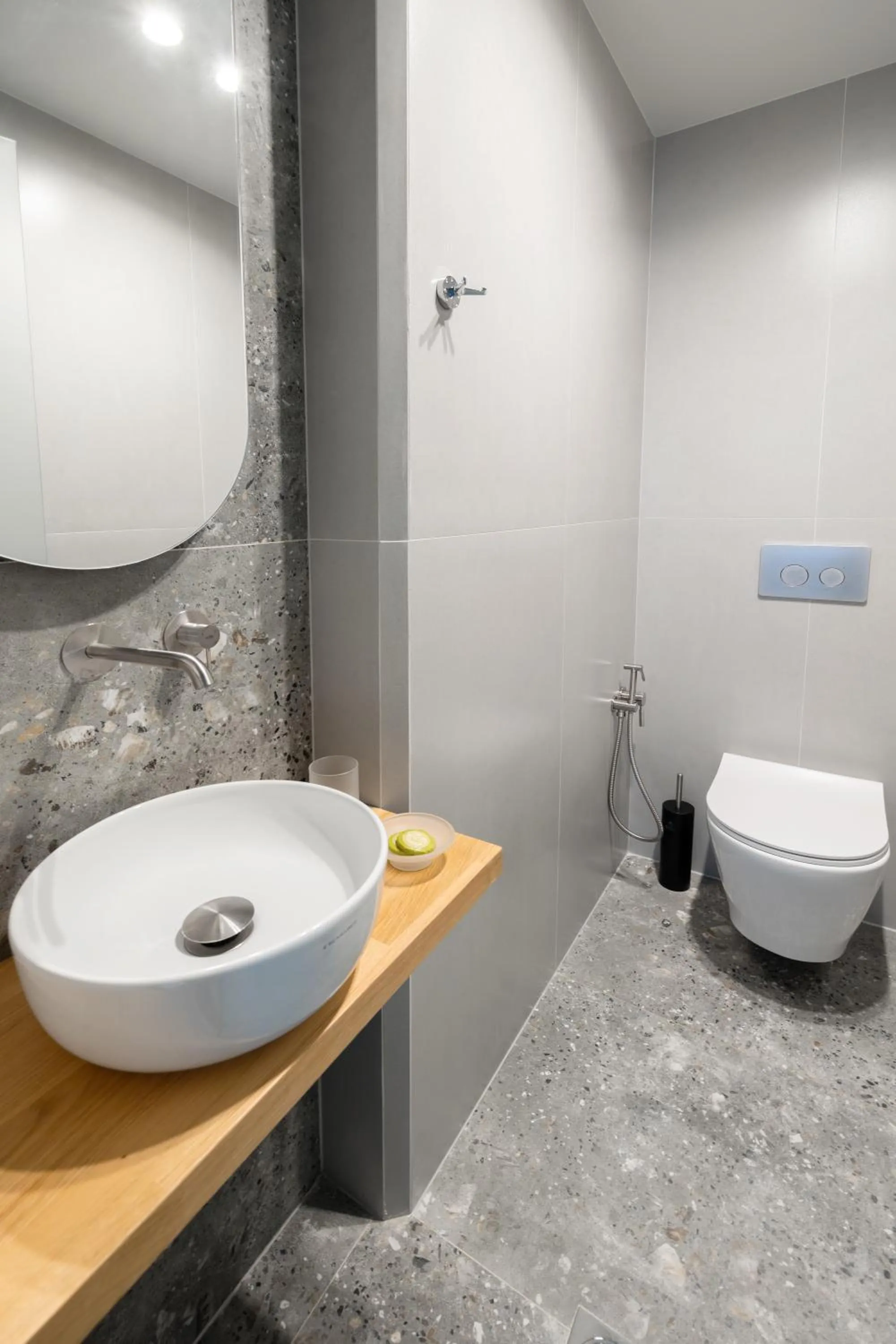 Toilet in Kenta Mountain Hotel & Gastrobar