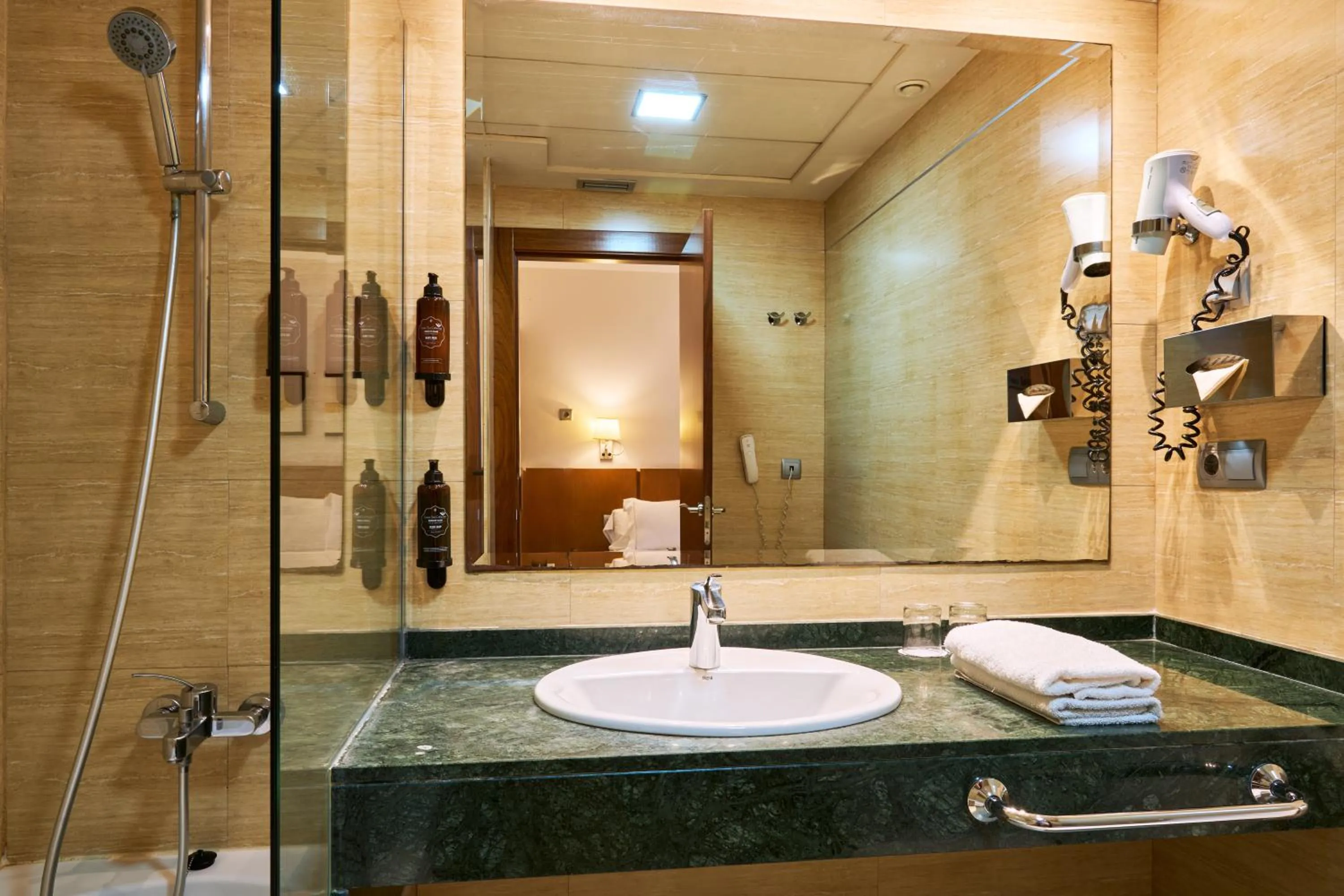 Bathroom in Senator Granada