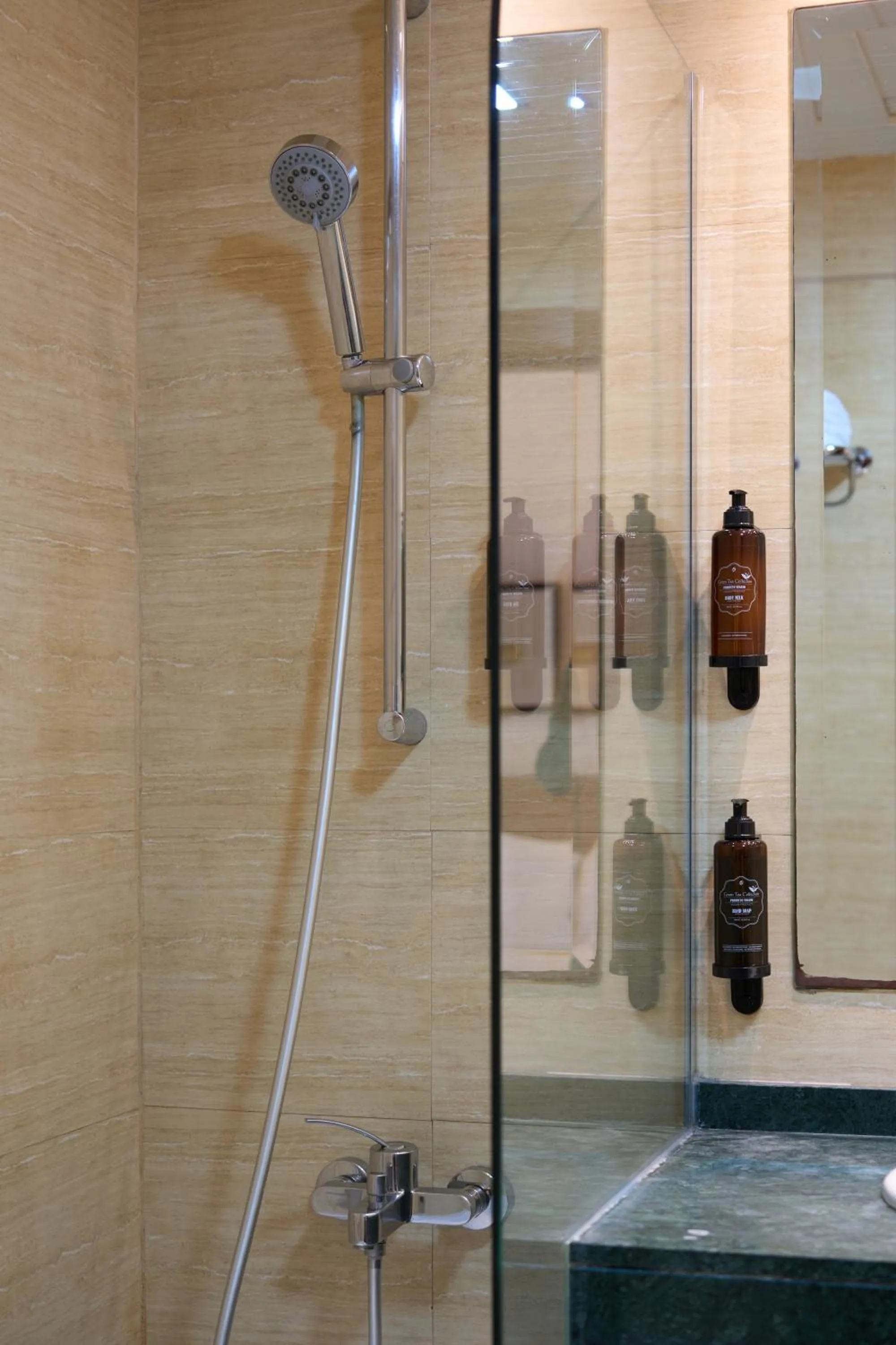 Bathroom in Senator Granada