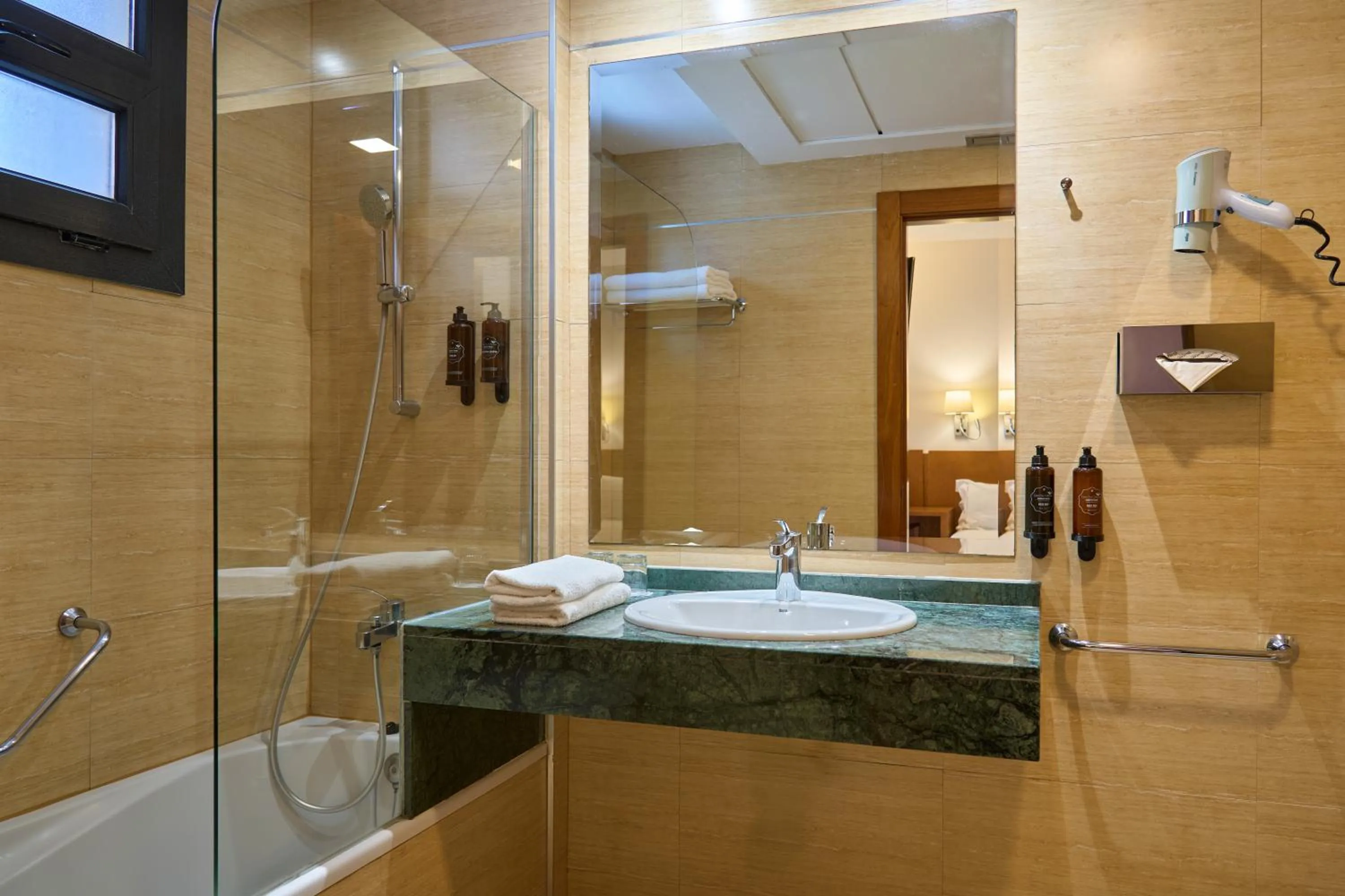 Bathroom in Senator Granada