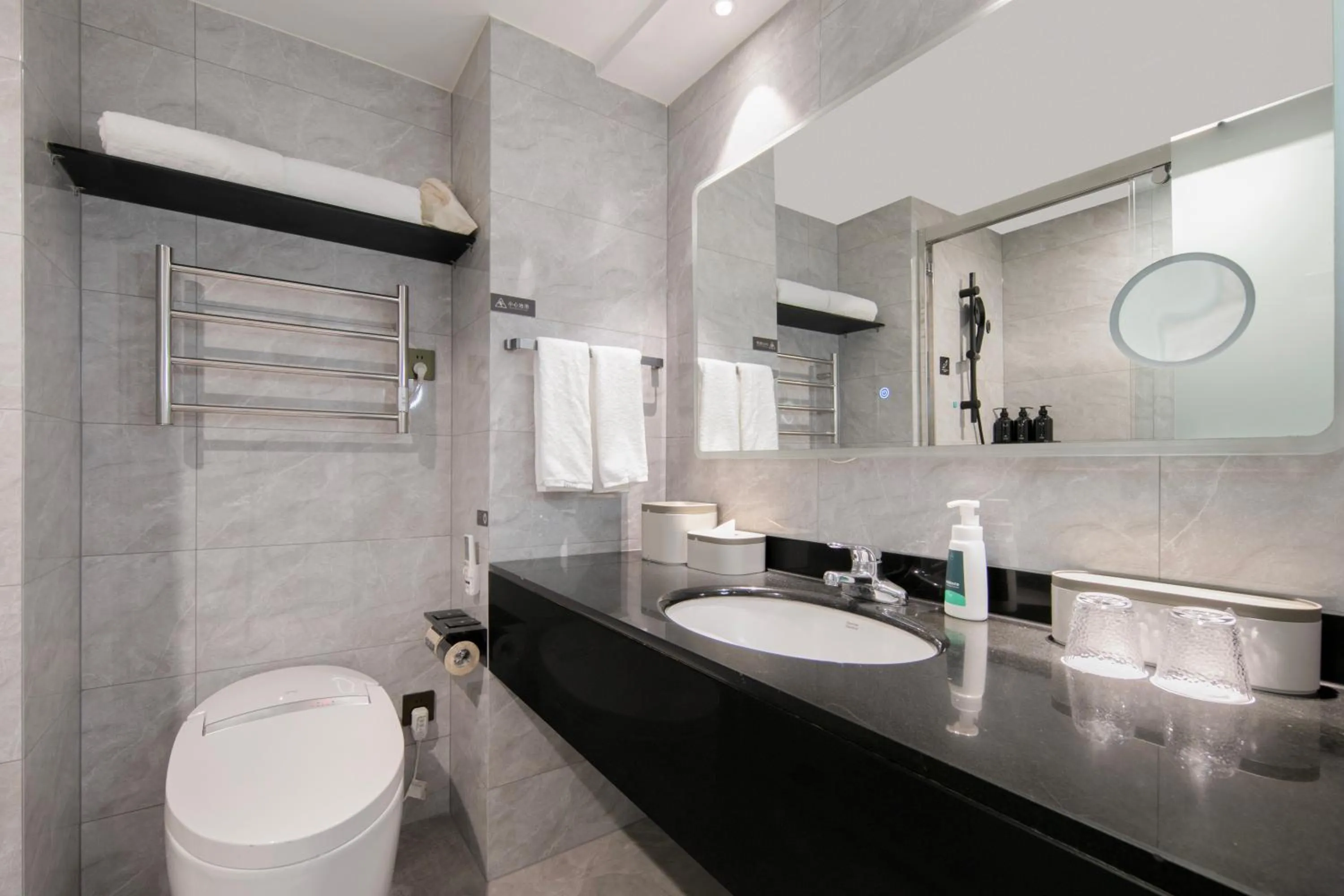 Atour X Hotel Ningbo Railway Station North Square