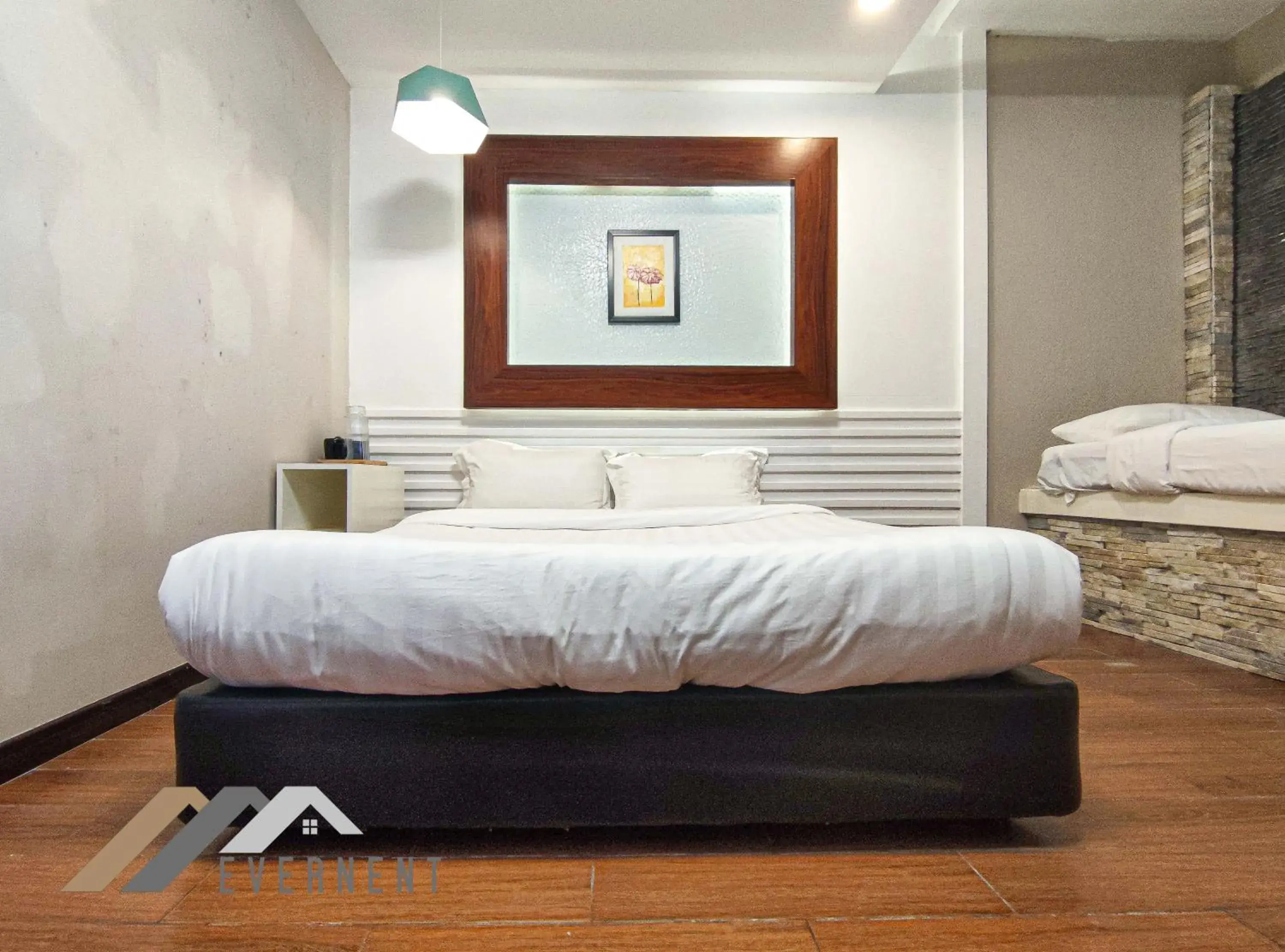 Family Room with Private Bathroom in The Loft Hostel by Evernent Family Room with Private Bathroom in The Loft Hostel by Evernent