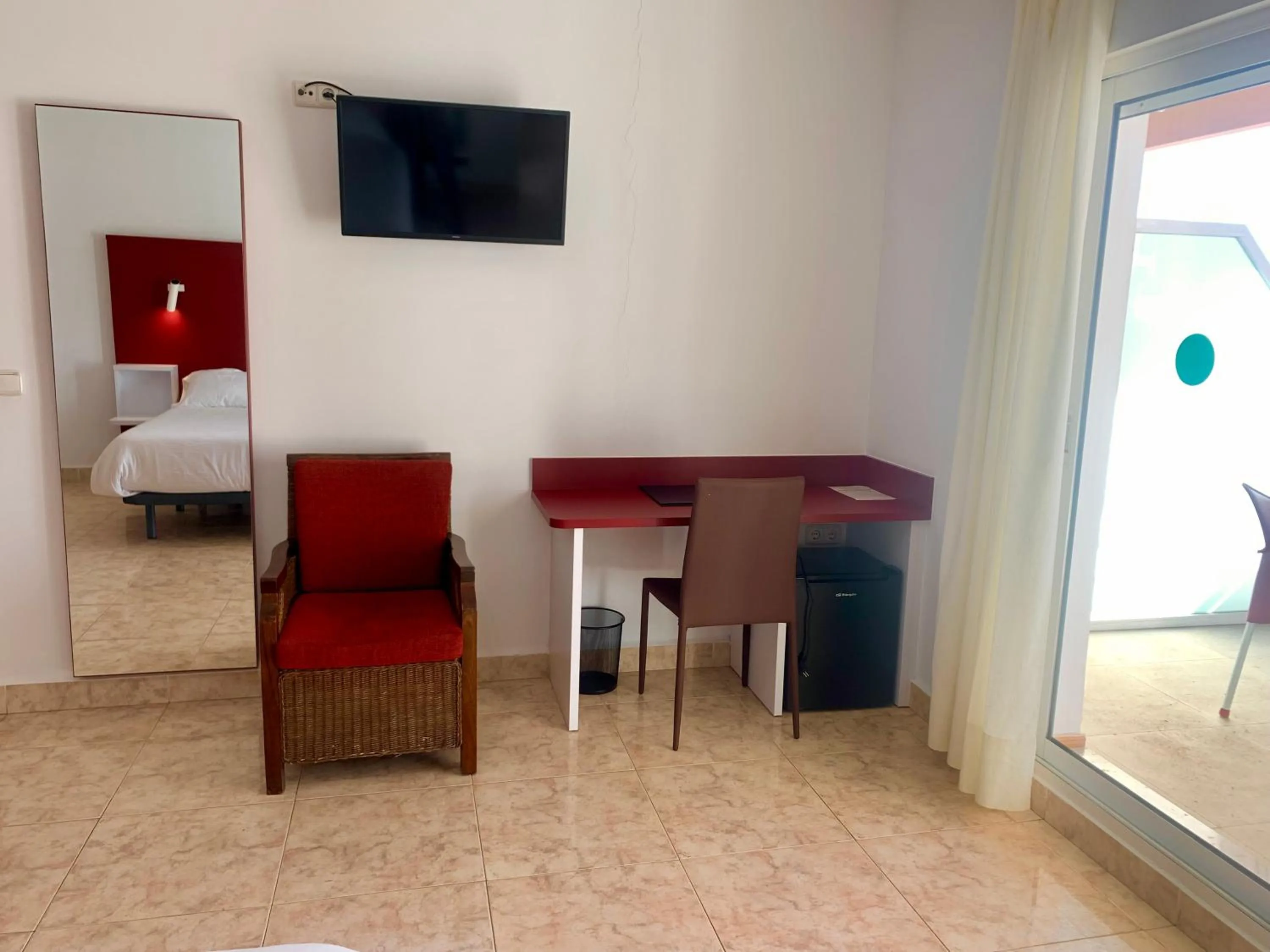 Shower, Bed in Hospedium Hotel Continental