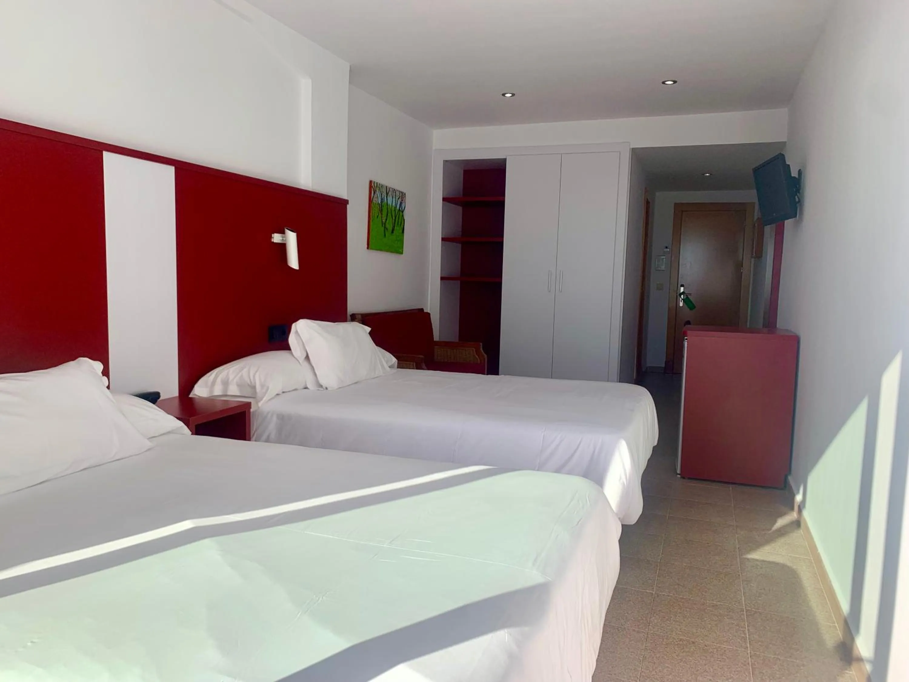 Shower, Bed in Hospedium Hotel Continental