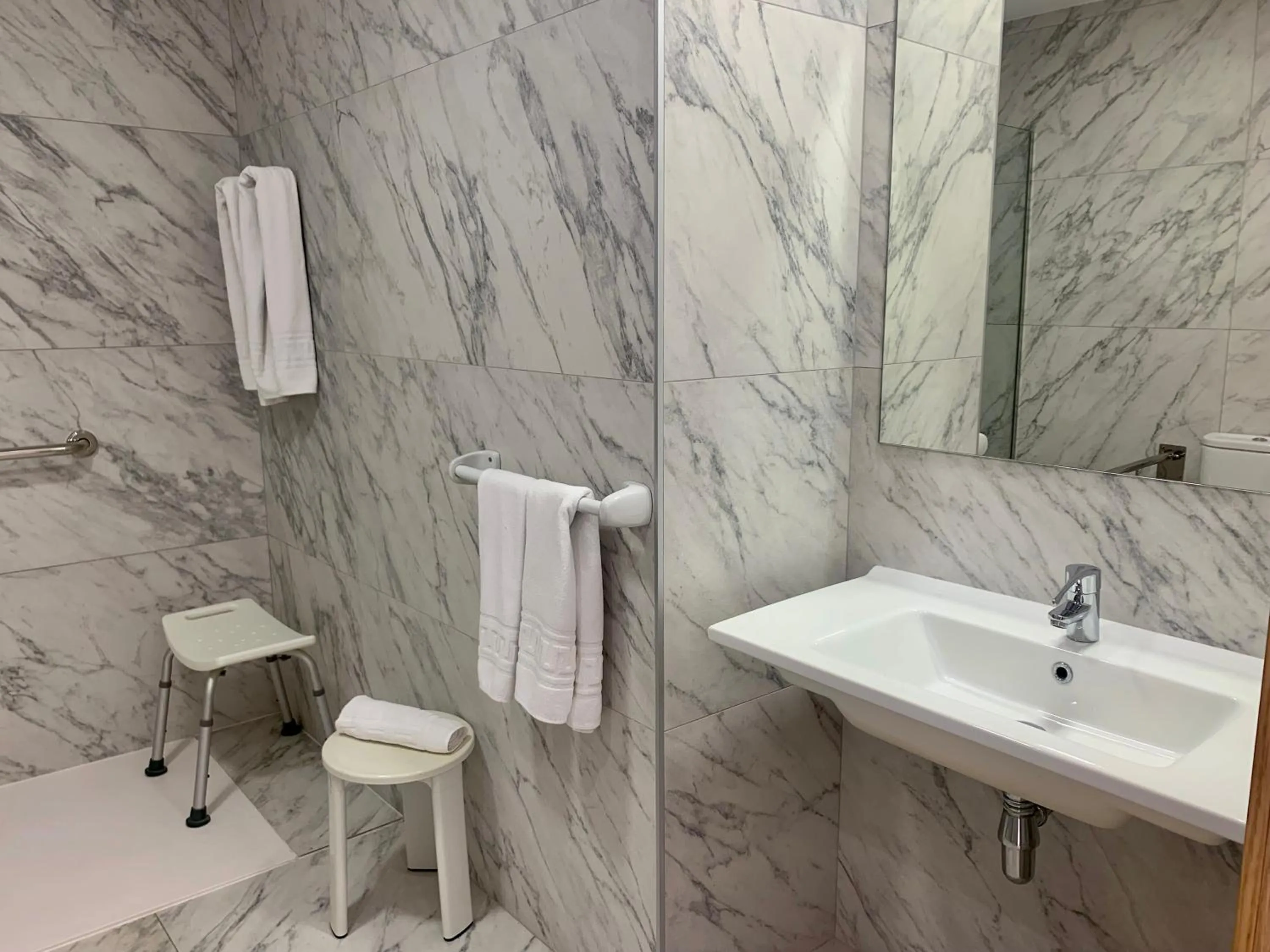 Shower in Hospedium Hotel Continental