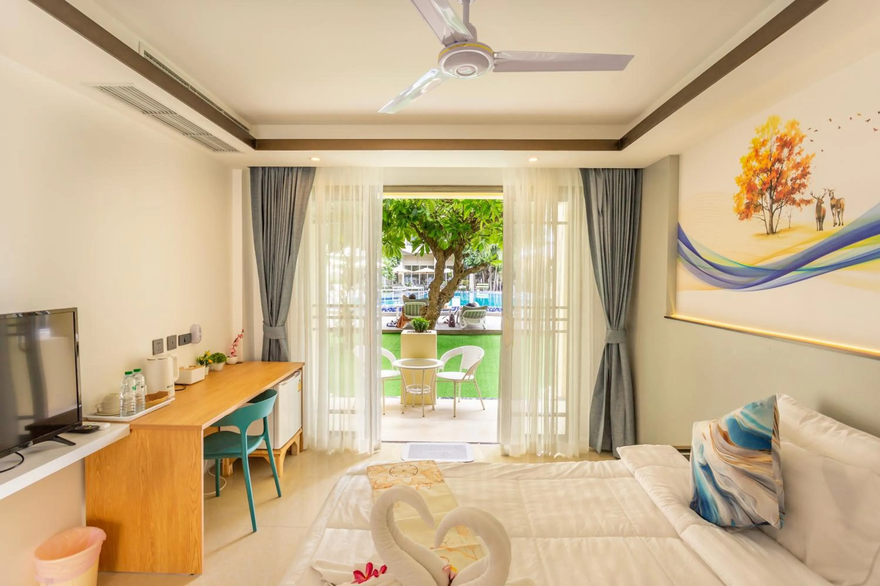 TV and multimedia in Mermaid Beach Resort