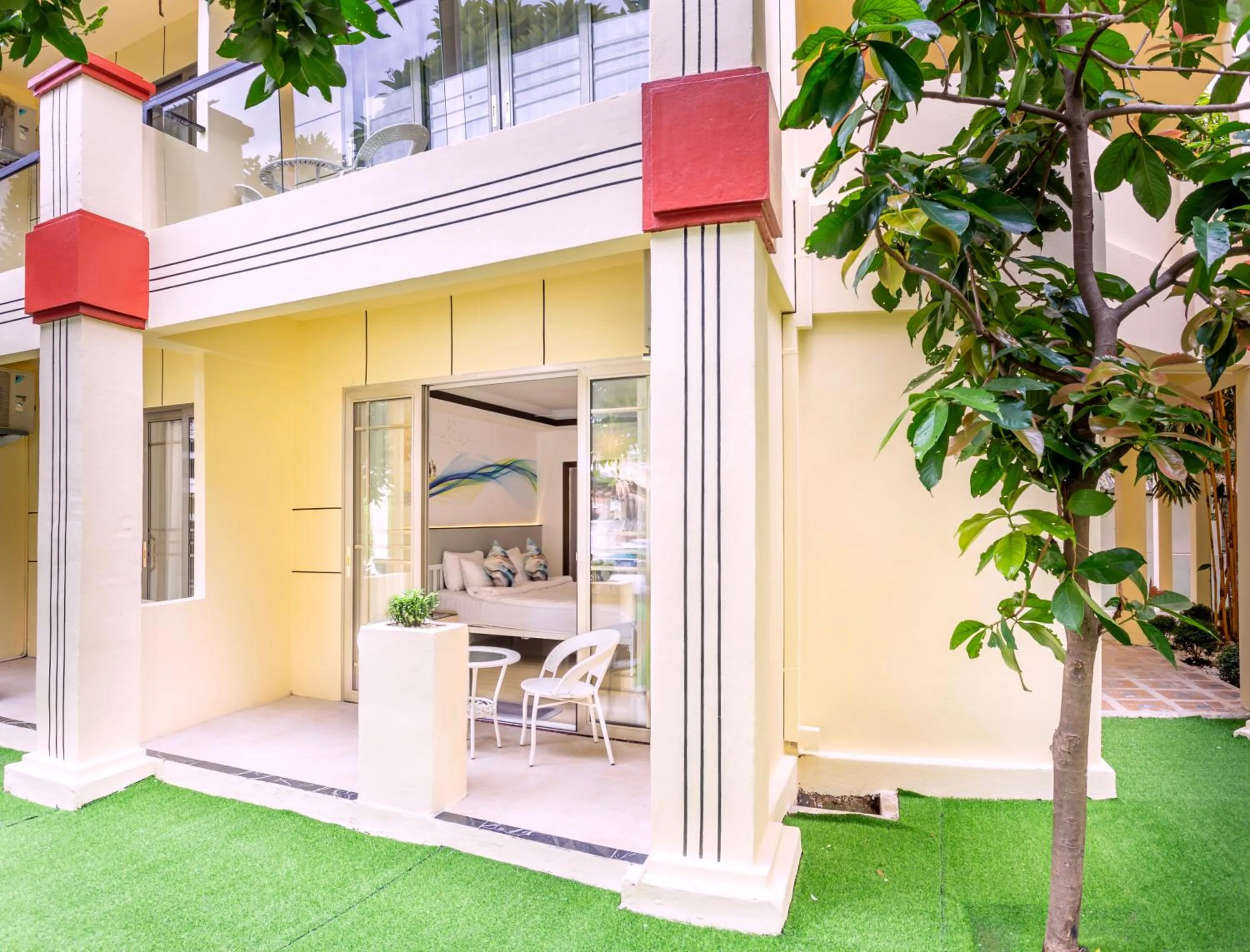 Property building in Mermaid Beach Resort