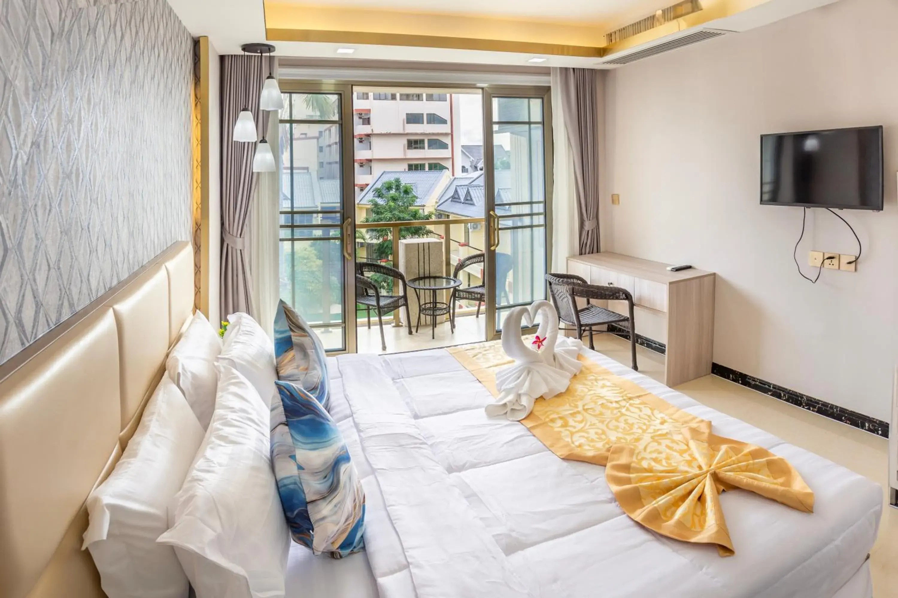 Superior Double Room in Mermaid Beach Resort Superior Double Room in Mermaid Beach Resort