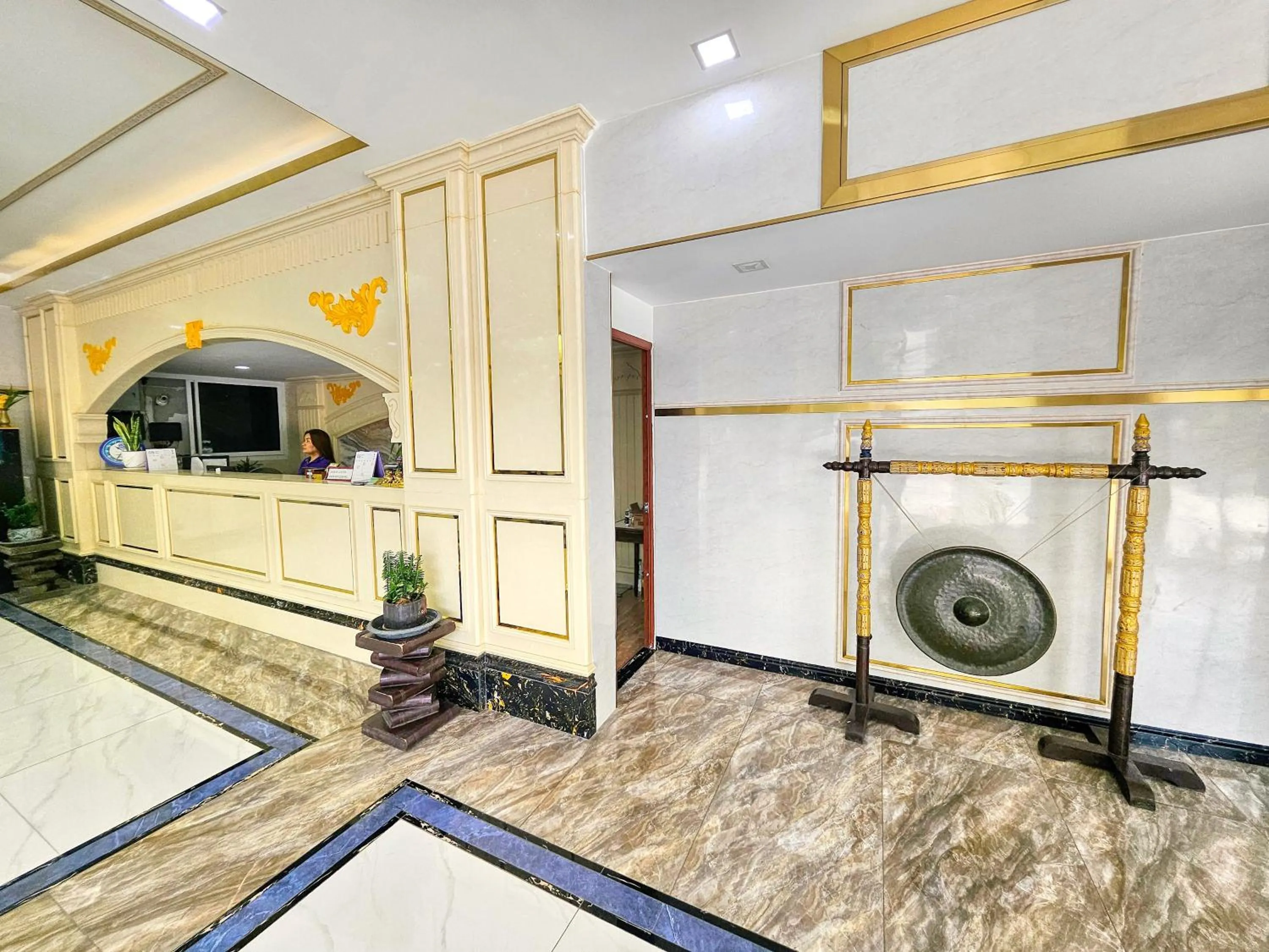 Lobby or reception in Mermaid Beach Resort